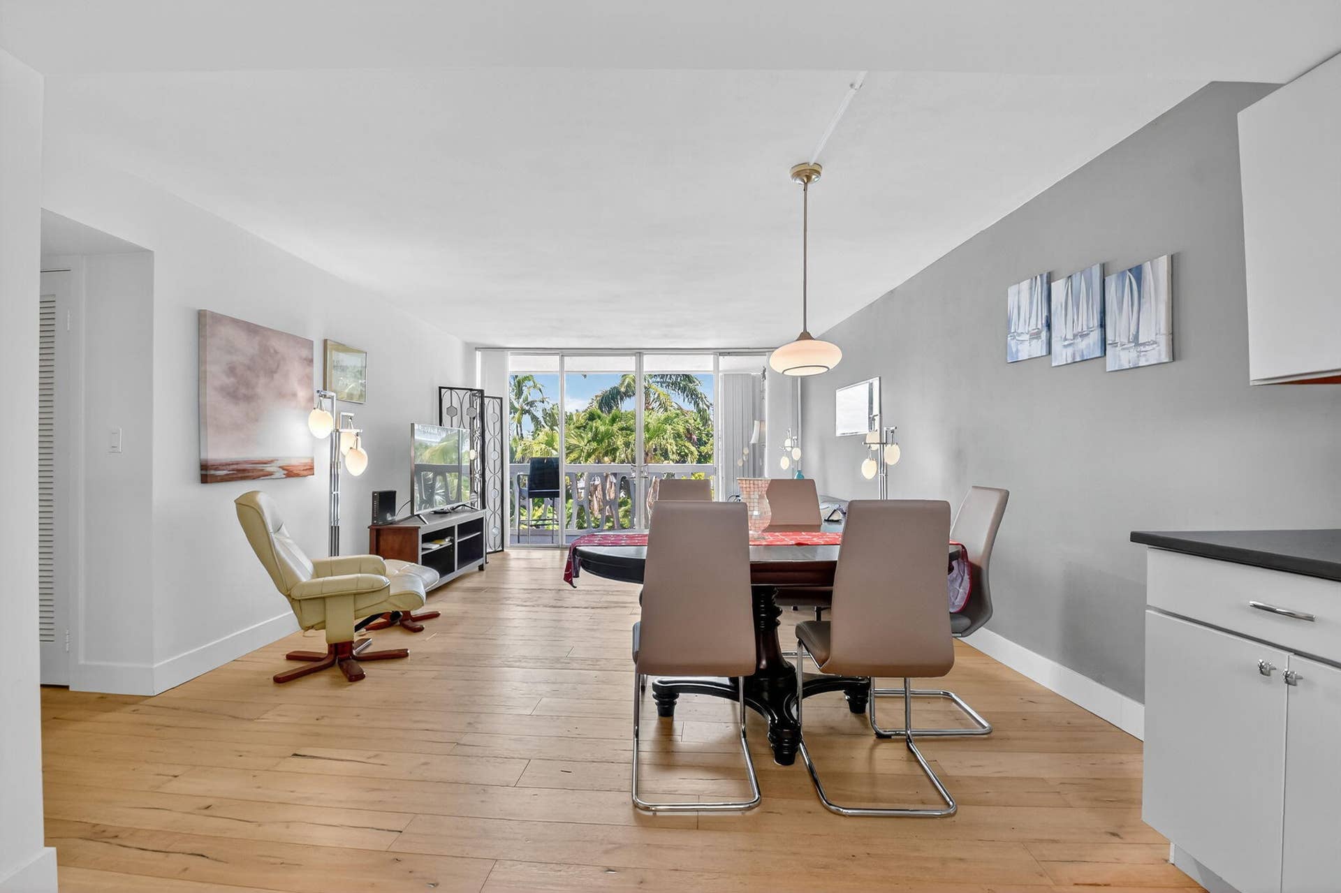 2505 S Ocean Boulevard, #305, Palm Beach, Palm Beach, FL 33480 13-web-or-mls-DSC_9068