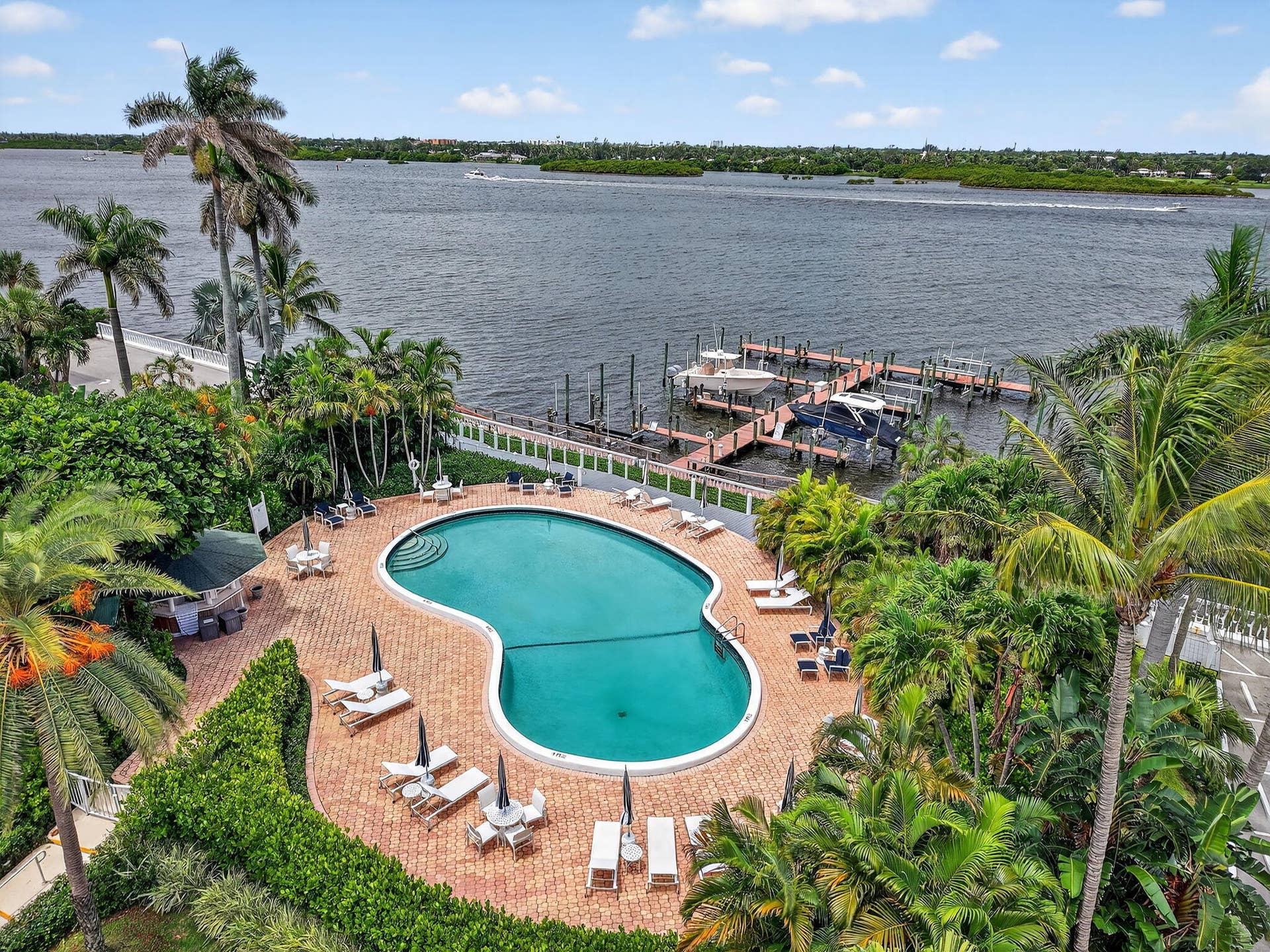 2505 S Ocean Boulevard, #305, Palm Beach, Palm Beach, FL 33480 55-web-or-mls-DJI_20250715123541_0446_D