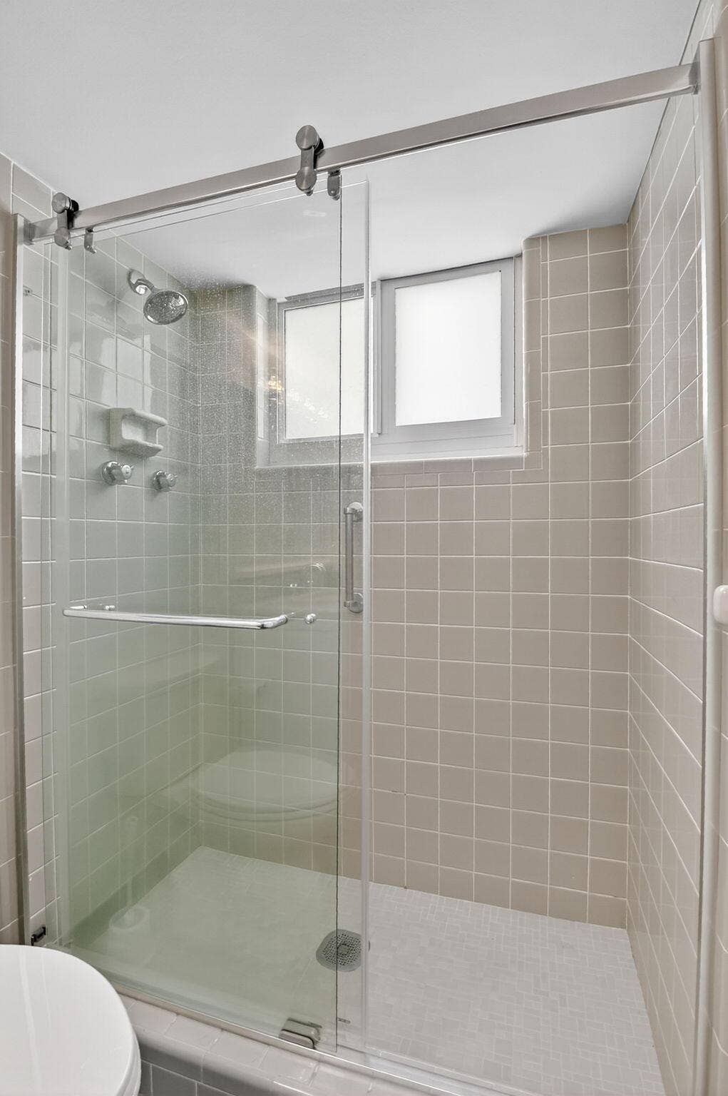 2505 S Ocean Boulevard, #305, Palm Beach, Palm Beach, FL 33480 30-web-or-mls-DSC_9163