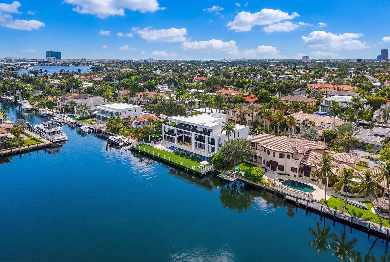 414 ROYAL PLAZA Drive, Fort Lauderdale, FL 33301 DJI_20260902000952_0044_D-MLS