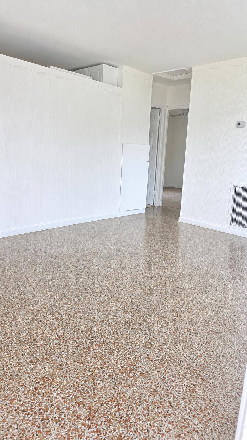 330 W 29TH Street W, Riviera Beach, Riviera Beach, FL 33404 04fa31b2-0cf7-4ac5-8525-b3e5c8eea234