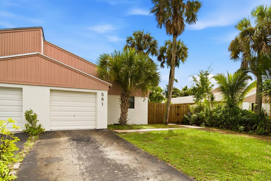 Property photo for 581 NW 47TH Avenue, Delray Beach, FL