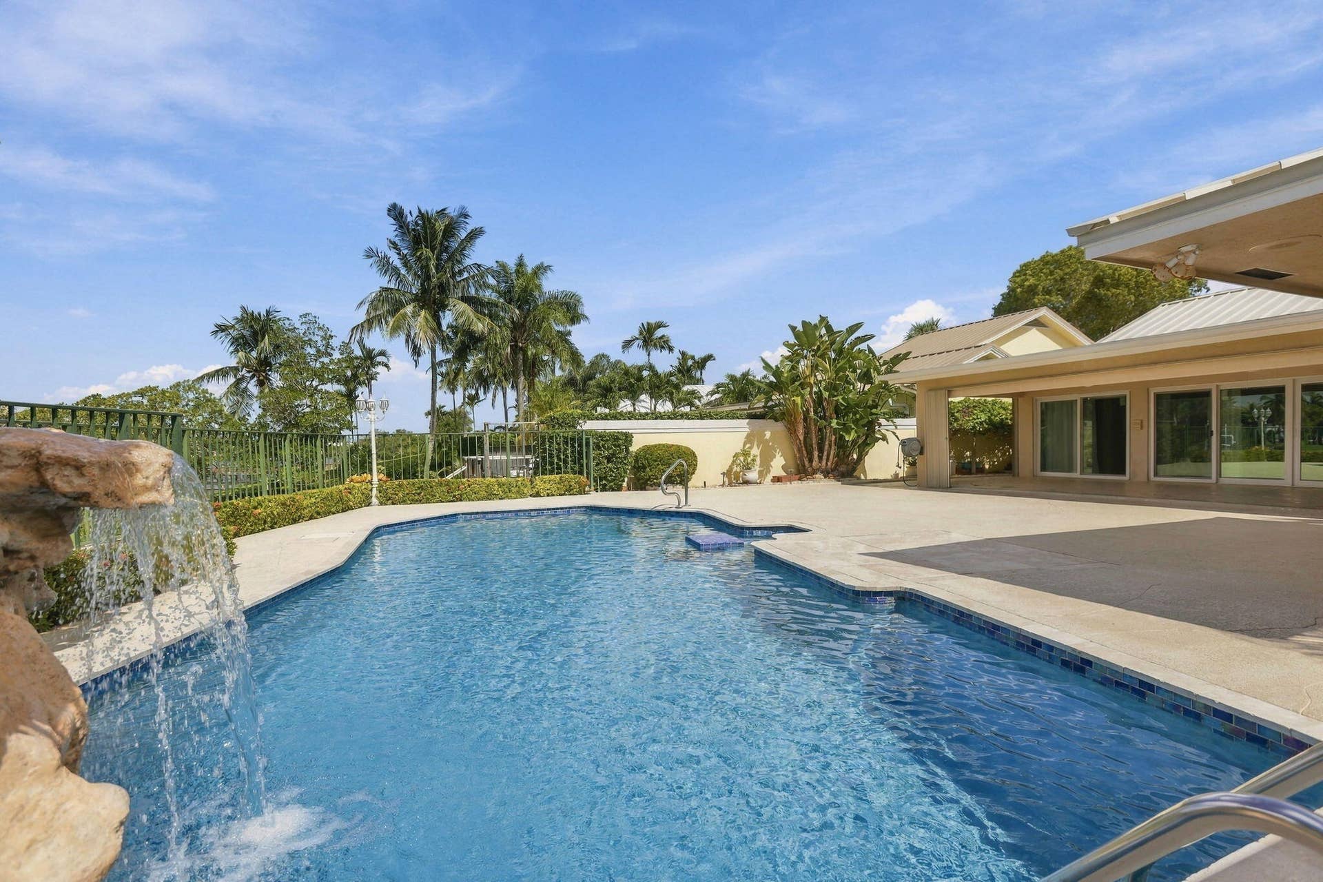 352 River Edge Road, Jupiter, FL 33477 Waterfall Pool