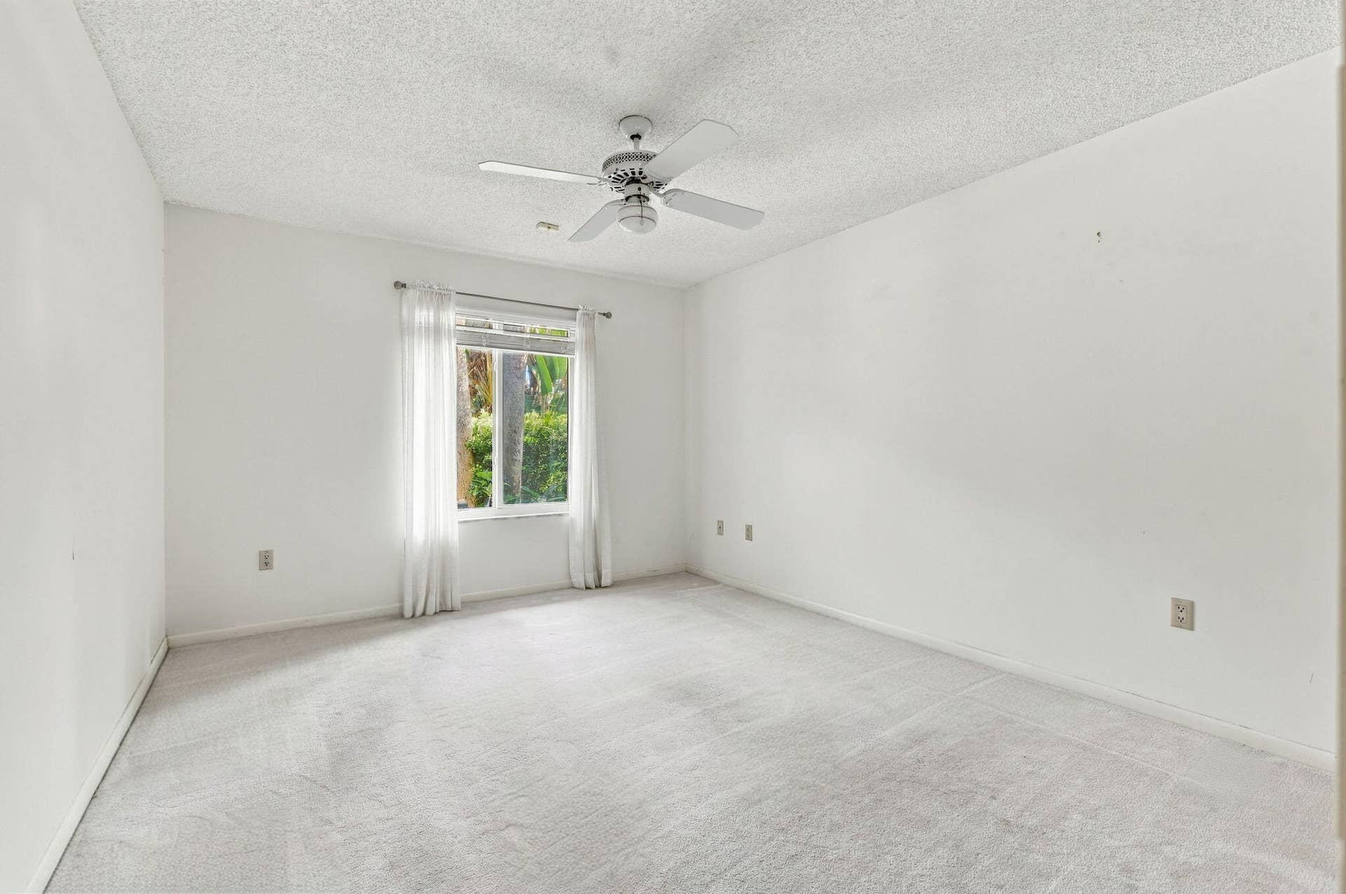 352 River Edge Road, Jupiter, FL 33477 Guest Room 2