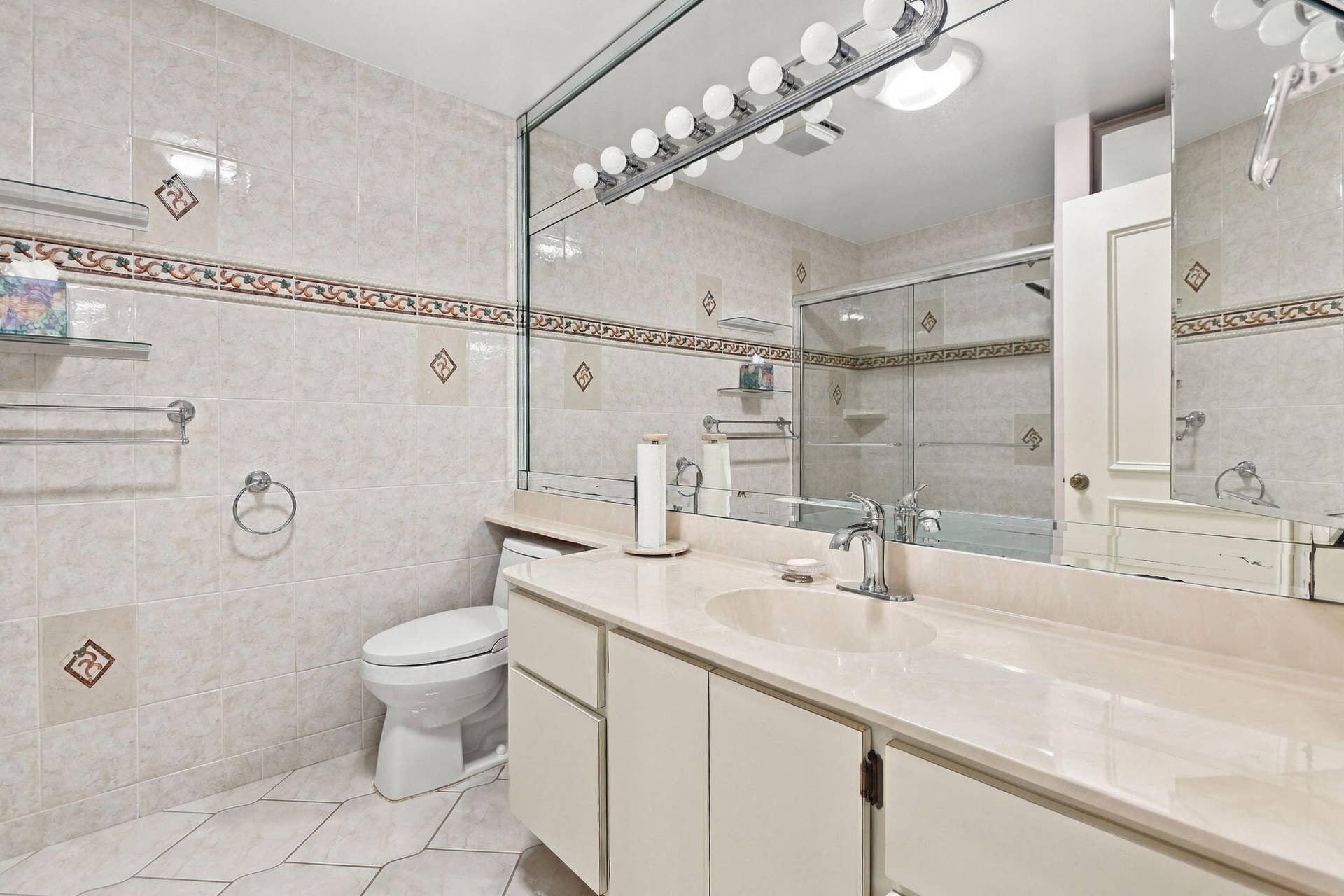 352 River Edge Road, Jupiter, FL 33477 Bath 2
