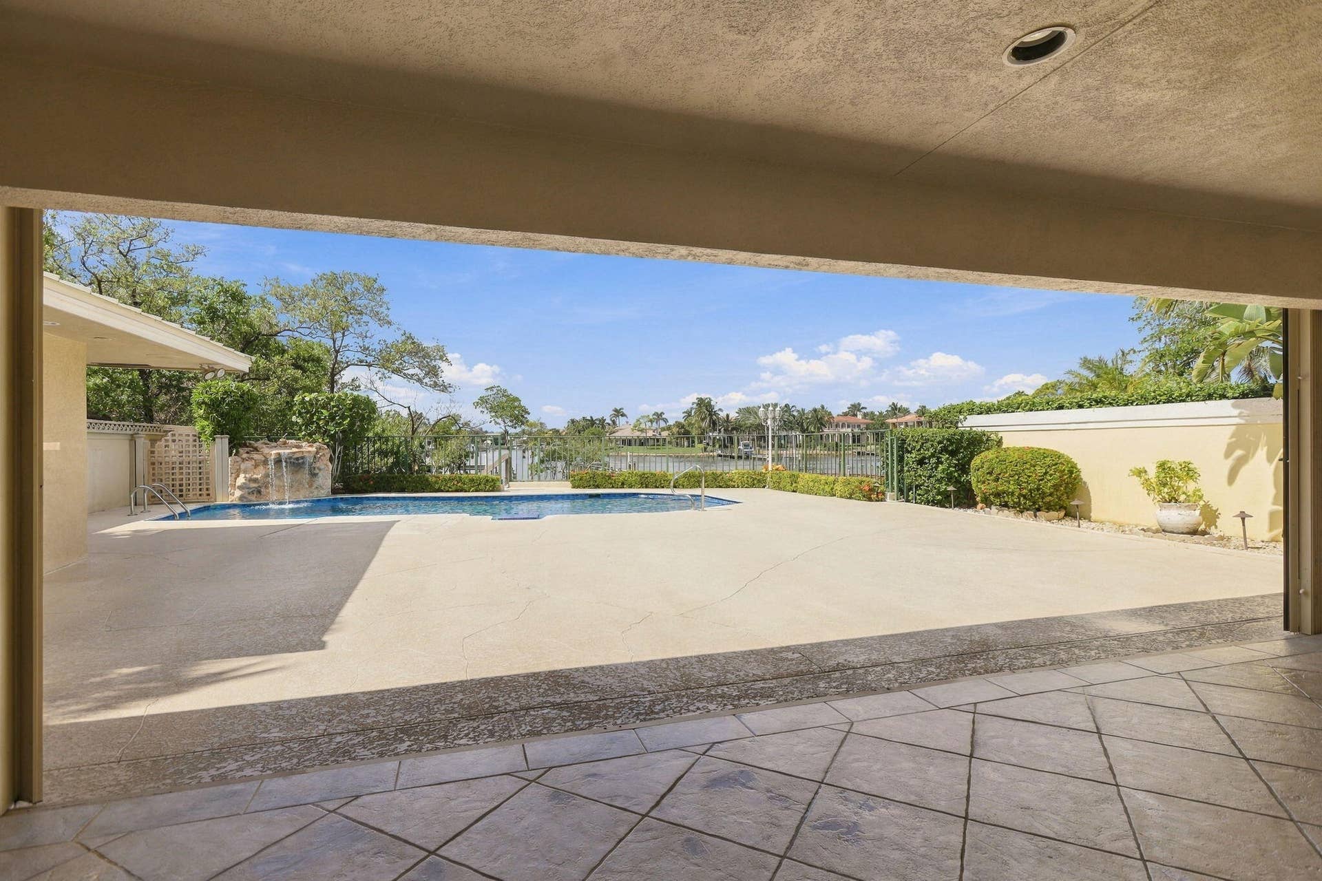 352 River Edge Road, Jupiter, FL 33477 Open Patio