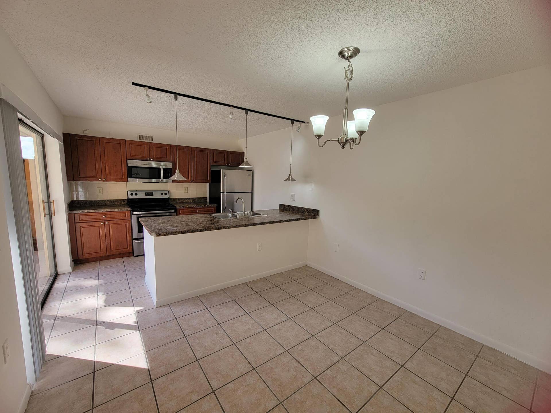 588 GREEN SPRINGS Place, #588, West Palm Beach, West Palm Beach, FL 33409 1000401833