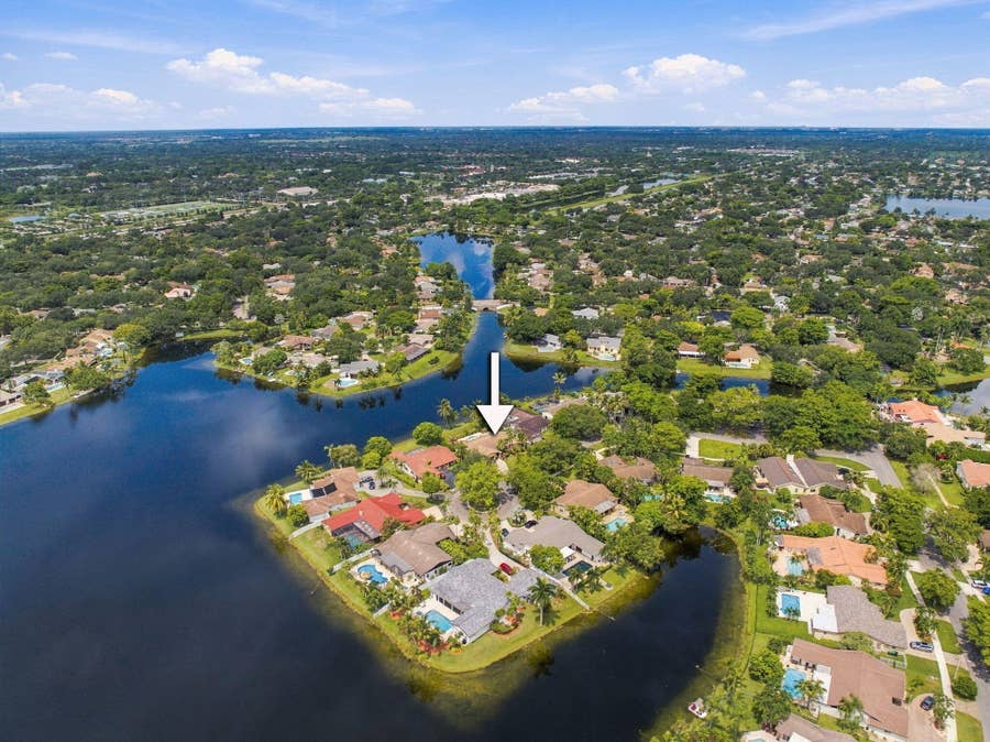Property photo for 11713 Spinnaker Way, Cooper City, FL