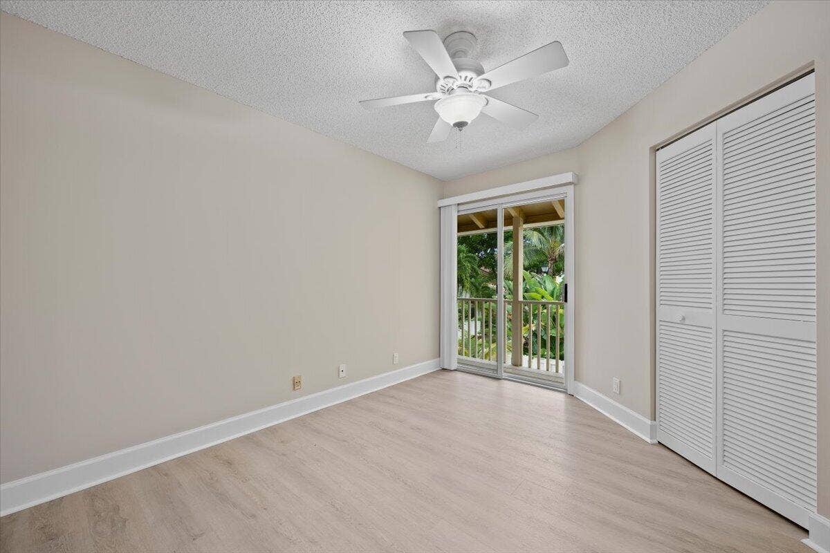 251 SEABREEZE Circle, Jupiter, Jupiter, FL 33477 1st bedroom - smaller