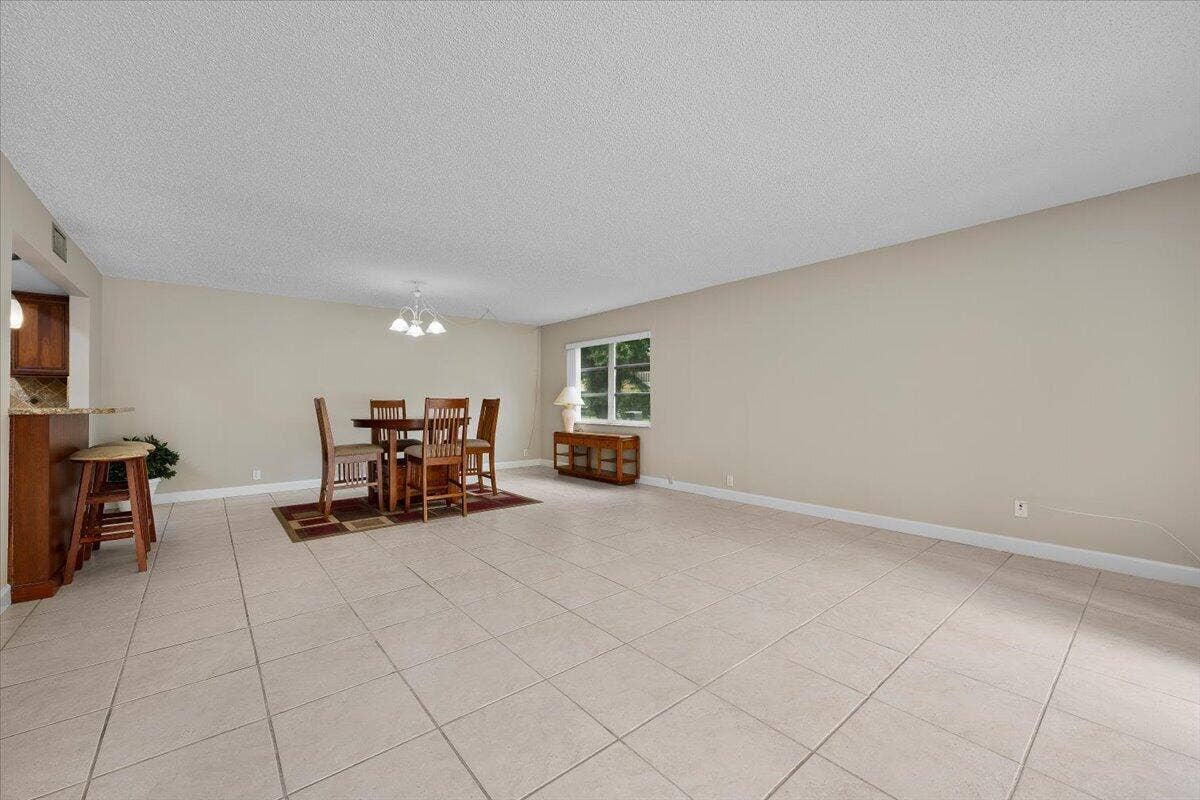 251 SEABREEZE Circle, Jupiter, Jupiter, FL 33477 Living / Dining