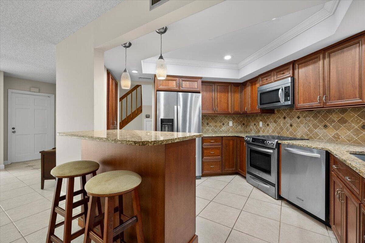 251 SEABREEZE Circle, Jupiter, Jupiter, FL 33477 Kitchen