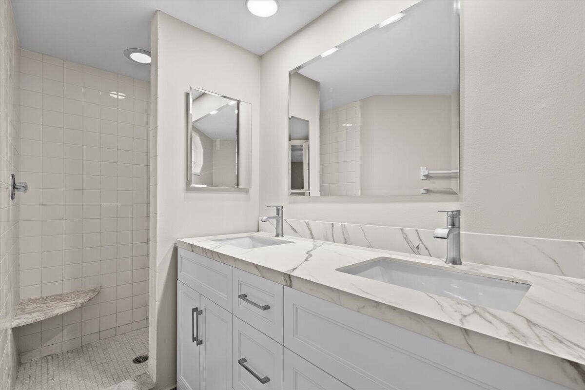 251 SEABREEZE Circle, Jupiter, Jupiter, FL 33477 Primary Bath