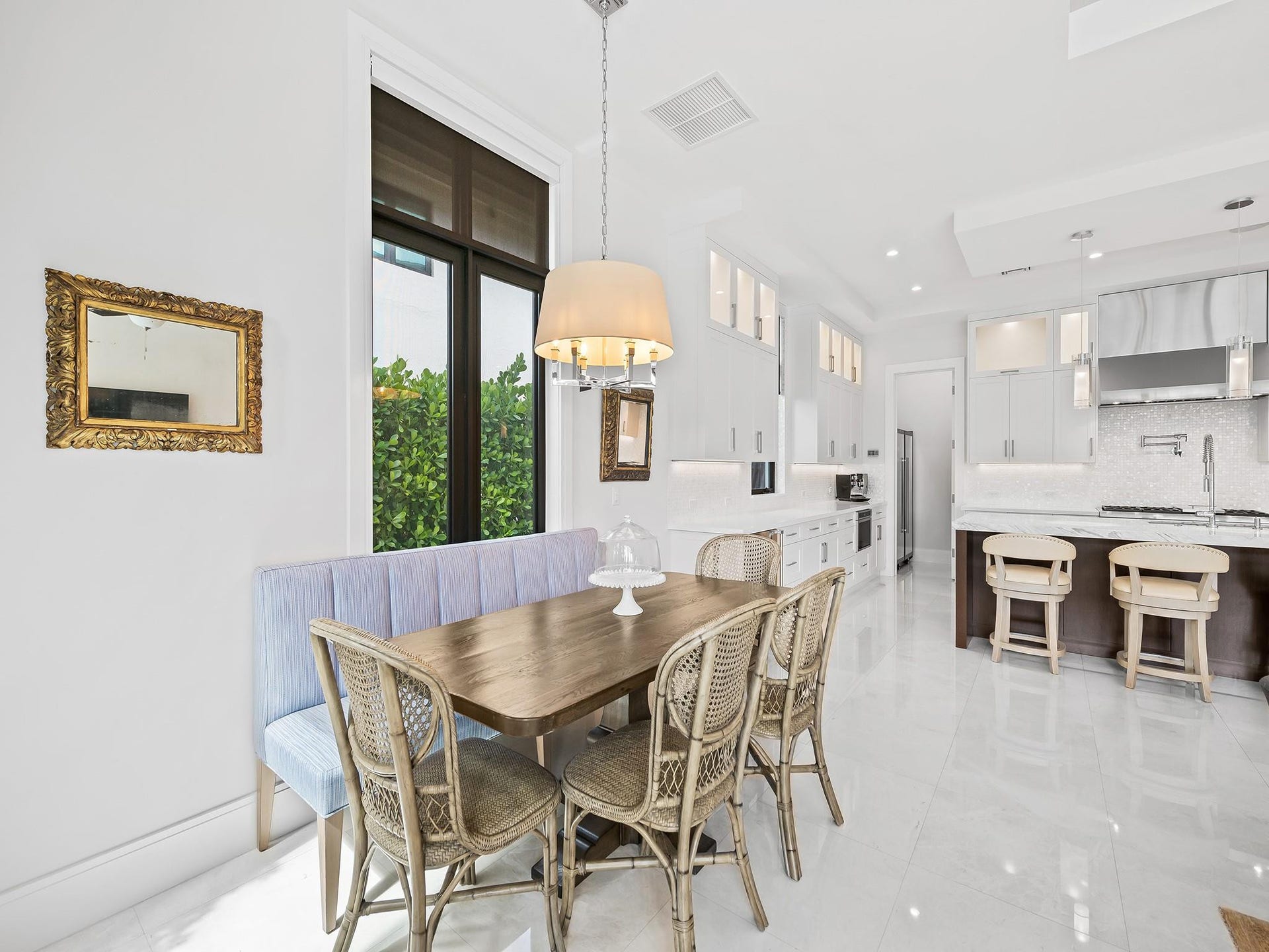 301 NE 23RD Avenue, Fort Lauderdale, FL 33305 The casual dining area offers a relaxed and inviting space, perfect for everyday meal and family gatherings