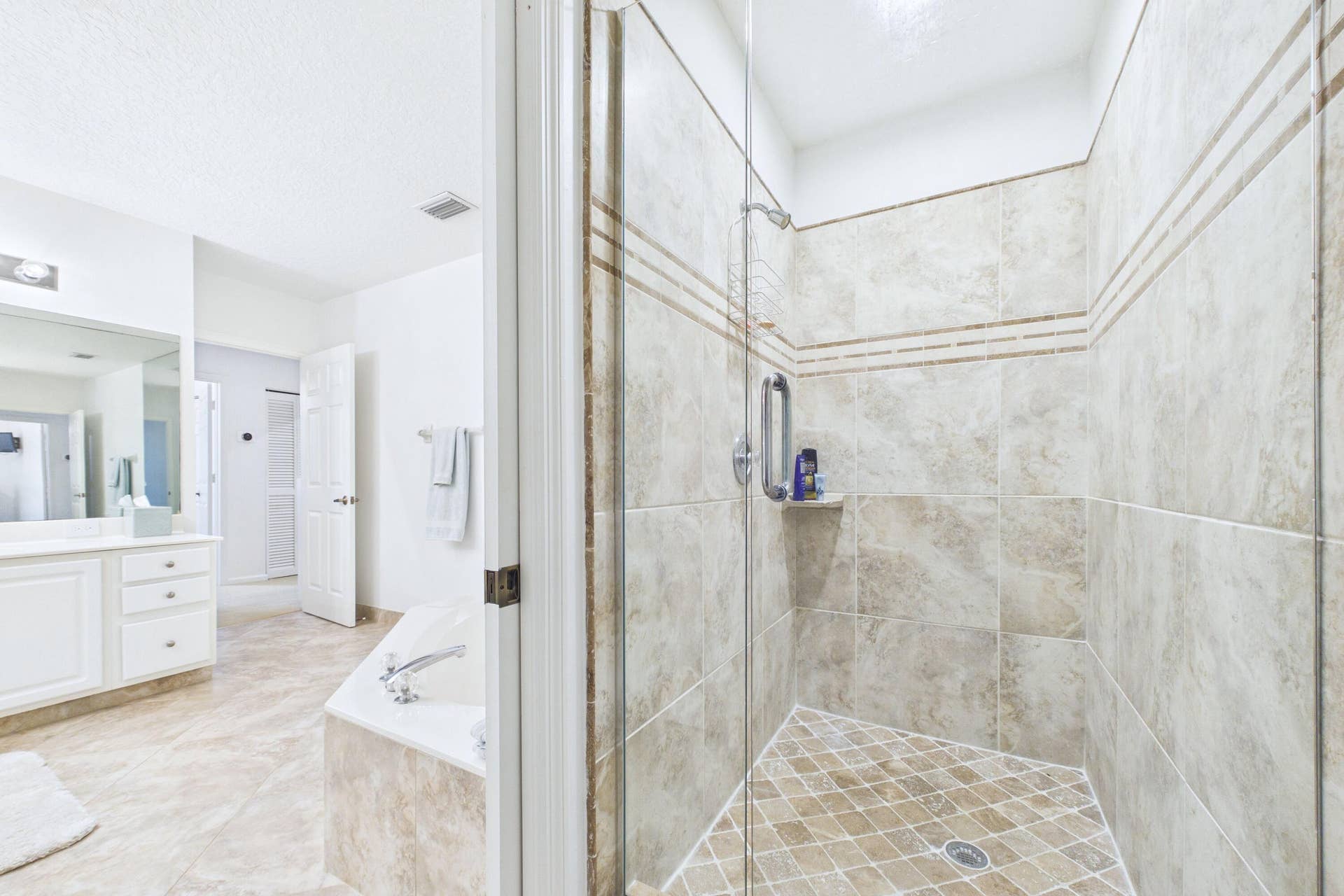 412 Coral Cove Drive, North Palm Beach, FL 33408 Bedroom 3 Bath 2