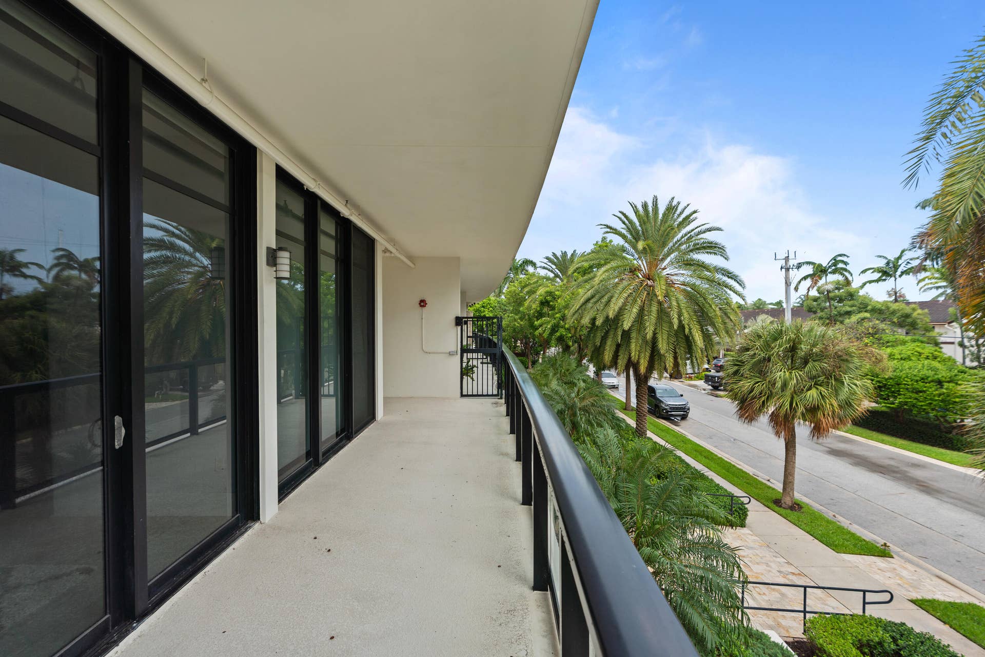 2770 NE 14TH Street, #203, Fort Lauderdale, FL 33304 DSC01926