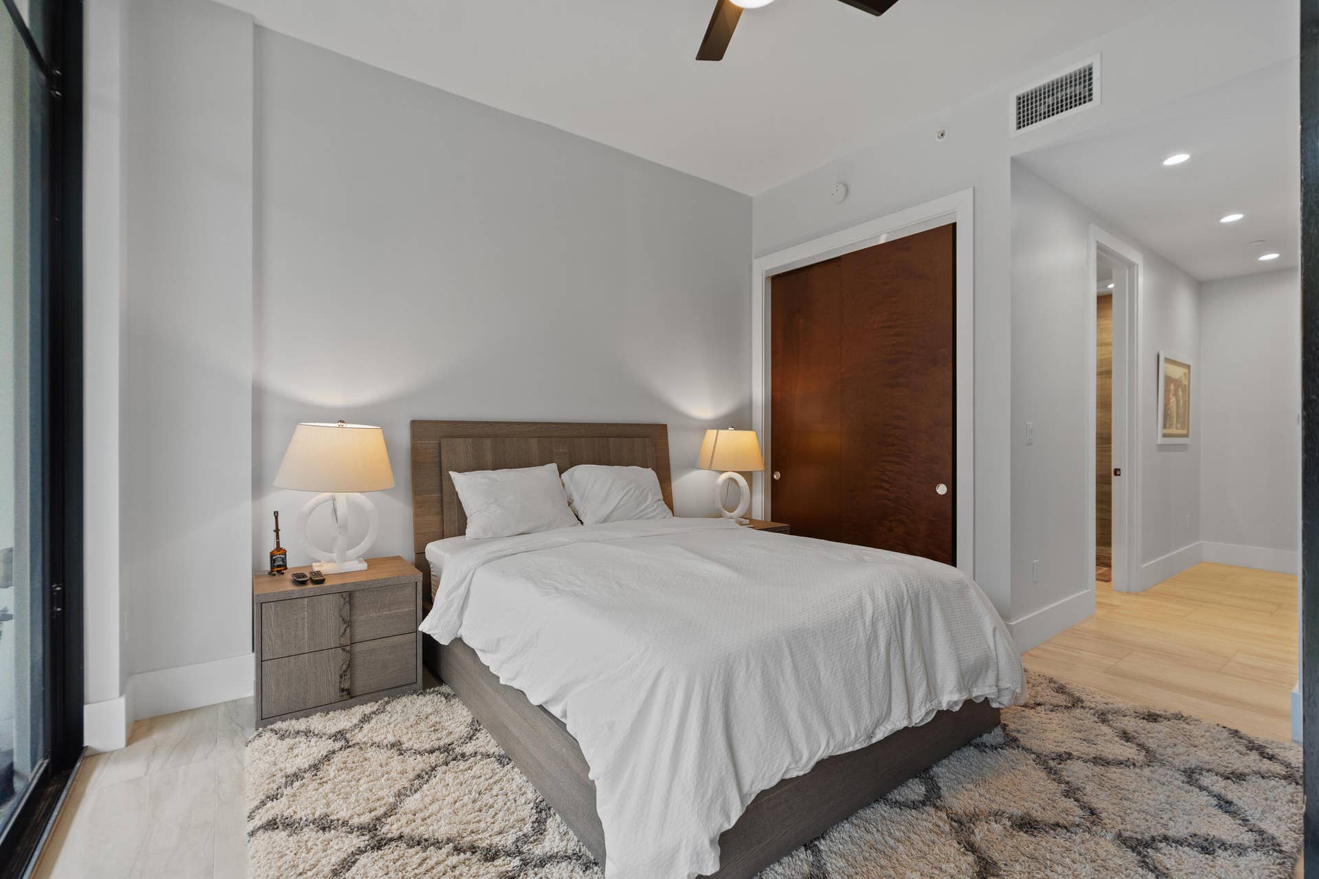 2770 NE 14TH Street, #203, Fort Lauderdale, FL 33304 DSC01902