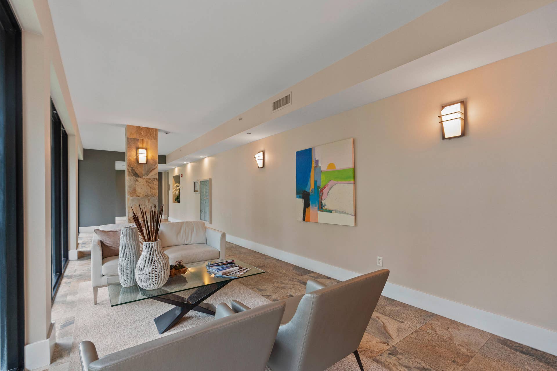2770 NE 14TH Street, #203, Fort Lauderdale, FL 33304 DSC01821