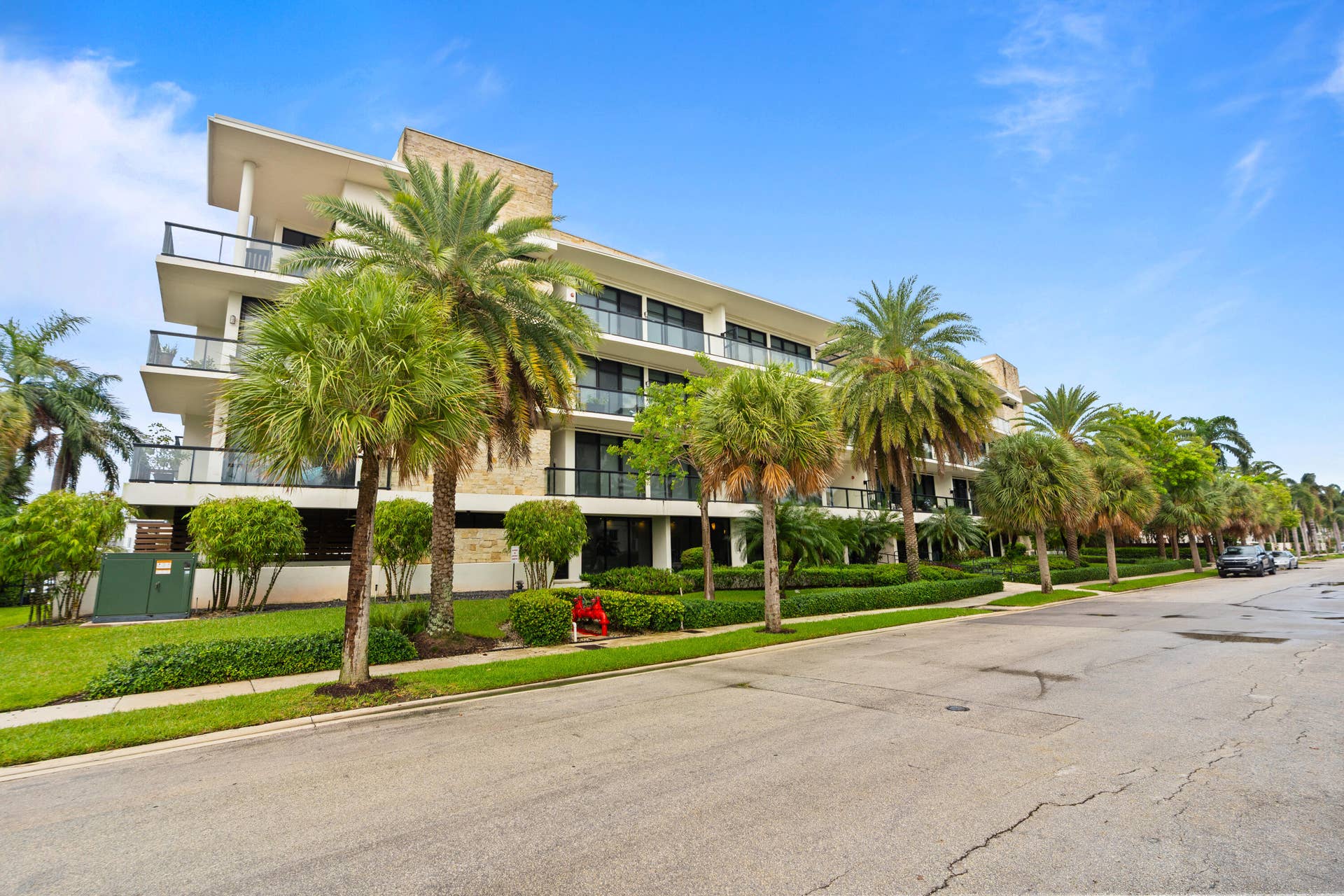2770 NE 14TH Street, #203, Fort Lauderdale, FL 33304 DSC02028