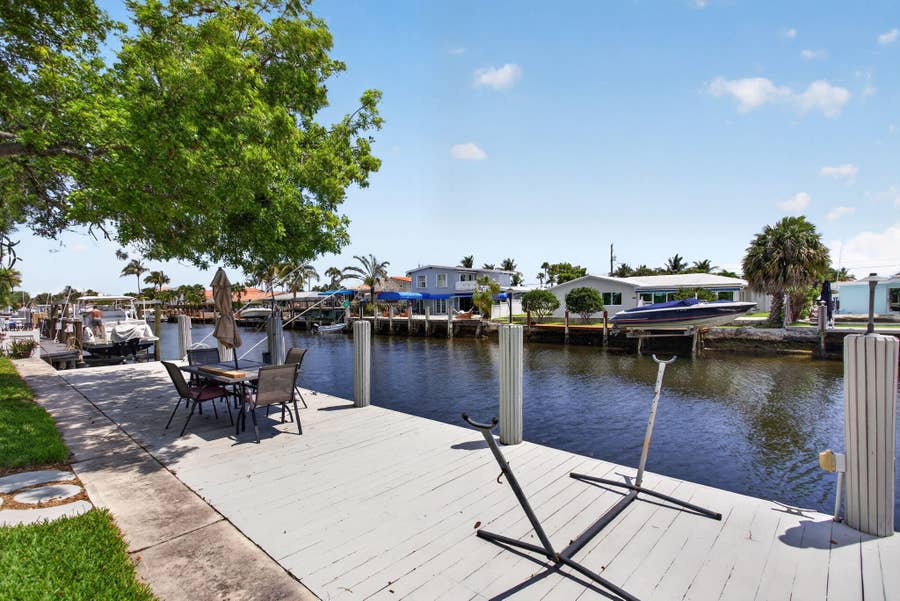 Property photo for 420 SE 14TH Avenue, Pompano Beach, FL