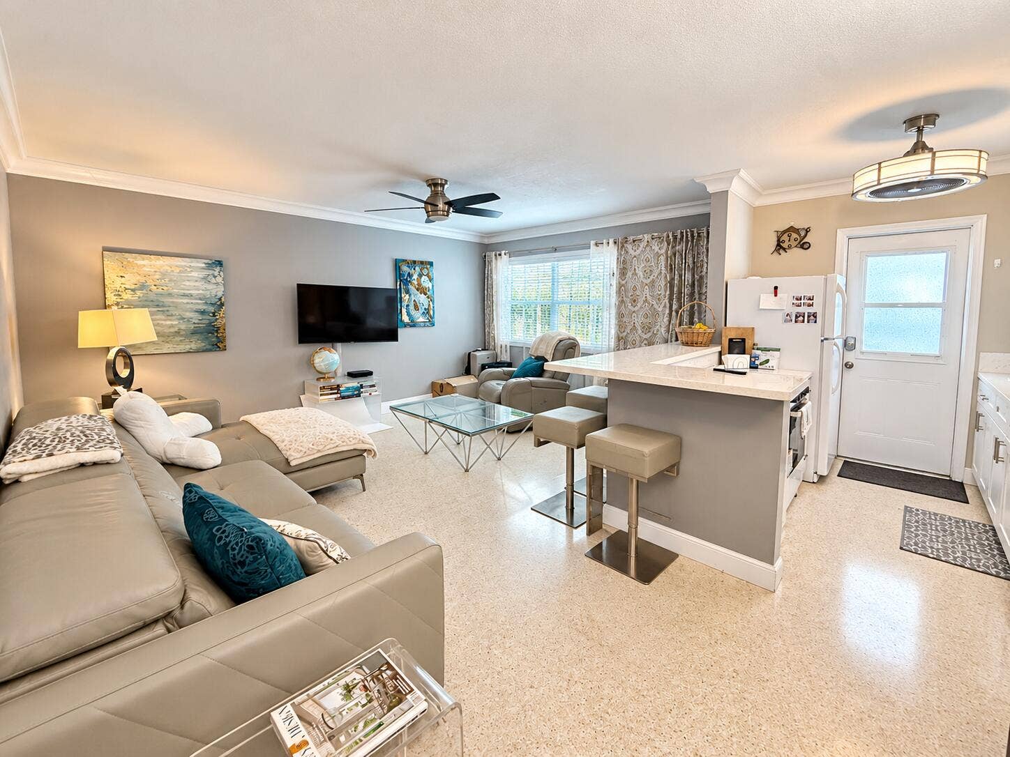 4541 N OCEAN Drive, #9, Lauderdale-By-The-Sea, Lauderdale By The Sea, FL 33308 1ad6120a-7677-406d-b1c1-b5a2b1ebf3ec