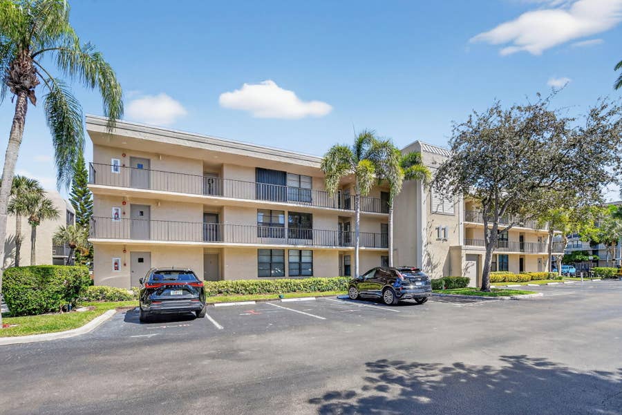 Property photo for 11 ROYAL PALM Way, #3040, Boca Raton, FL