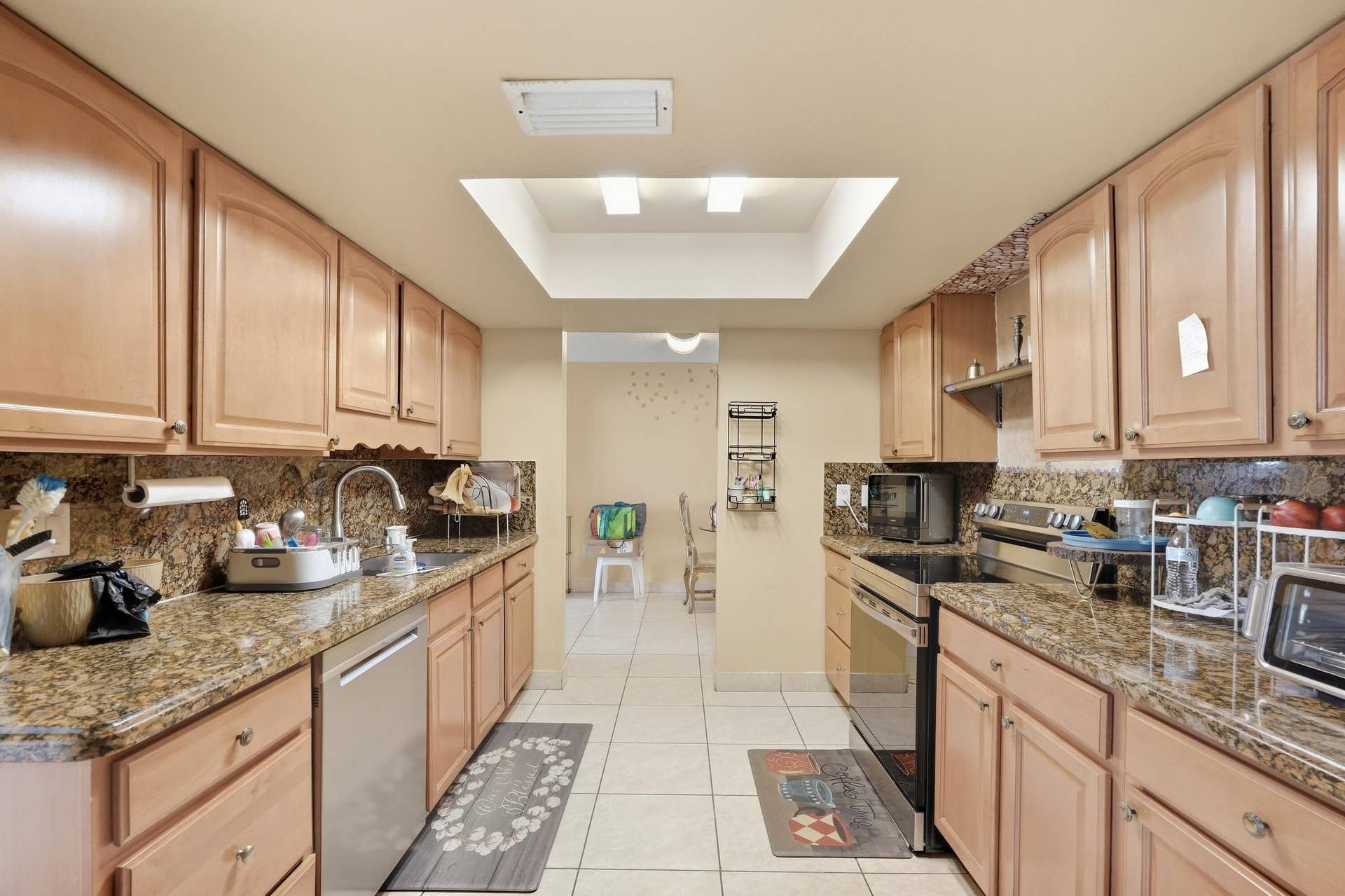 28-print-901_NW_48th_Place_00432