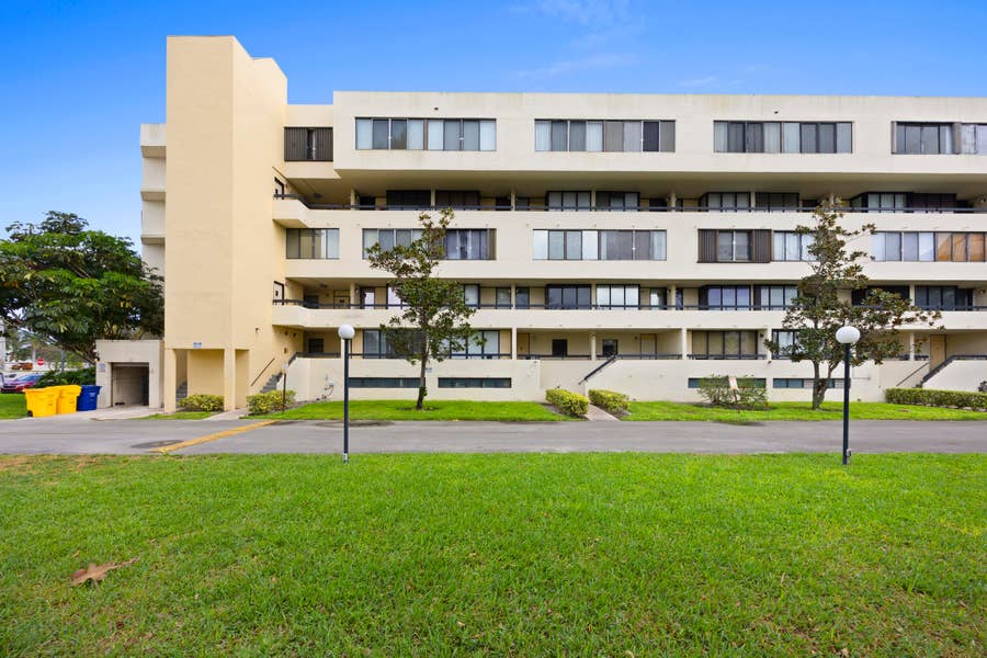 Property photo for 1401 S Federal Highway, #220, Boca Raton, FL