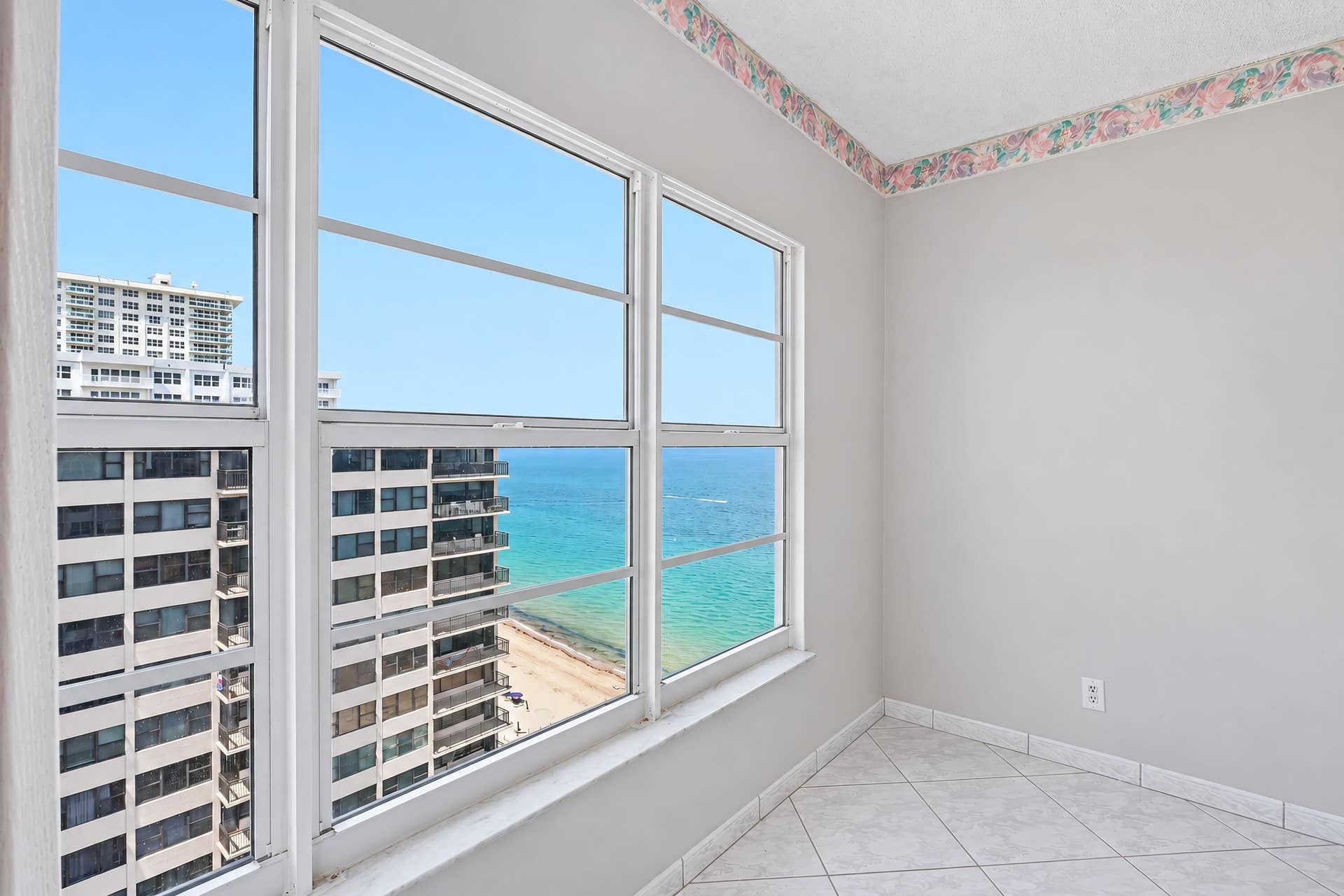 3750 Galt Ocean Drive, #Unit 1710, Fort Lauderdale, FL 33308 Master Suite w/ Ocean Views