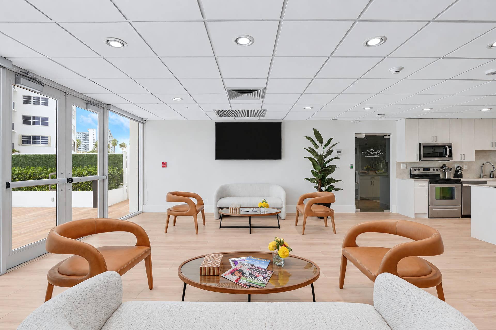 3750 Galt Ocean Drive, #Unit 1710, Fort Lauderdale, FL 33308 Newly Renovated Club Room