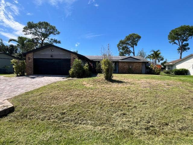 Property photo for 2562 SE Petit Lane, Port St Lucie, FL