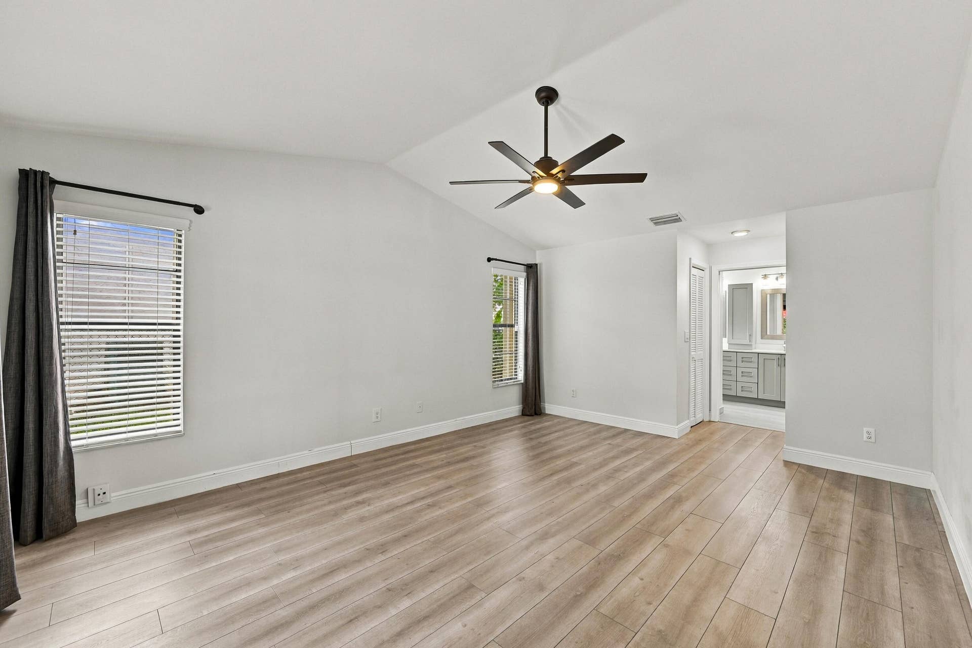 9255 NW 18TH Street, Plantation, FL 33322 24_stl_7345