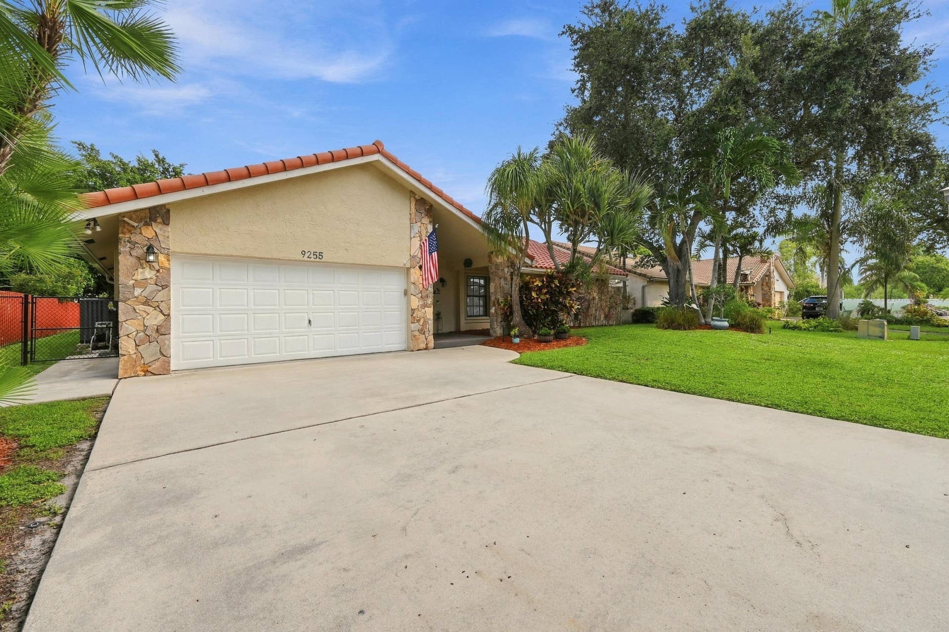 9255 NW 18TH Street, Plantation, FL 33322 04_stl_7260
