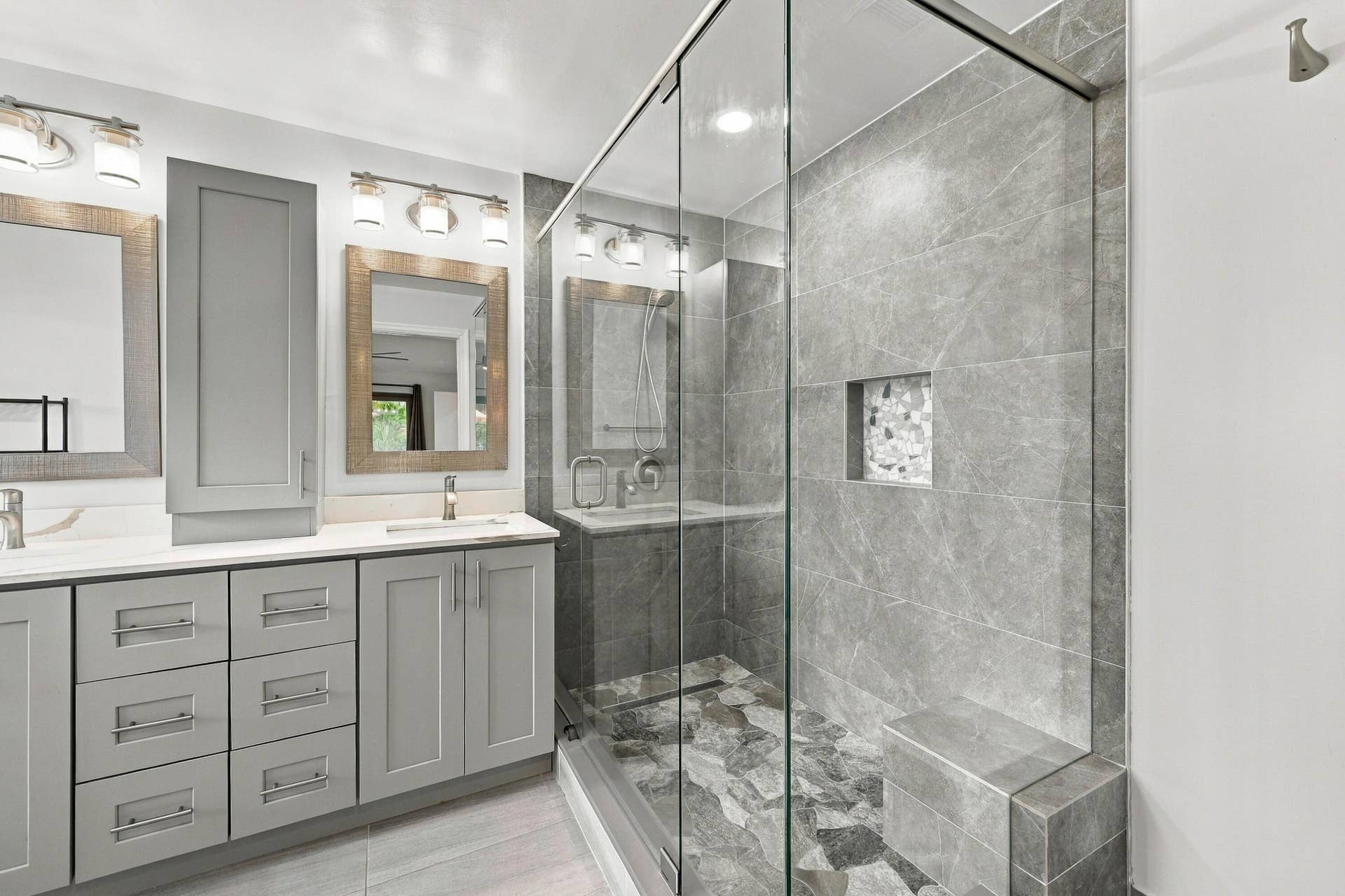 9255 NW 18TH Street, Plantation, FL 33322 Master Bathroom