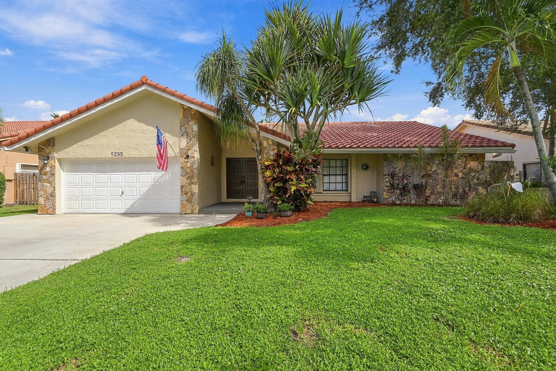 9255 NW 18TH Street, Plantation, FL 33322 Welcome Home