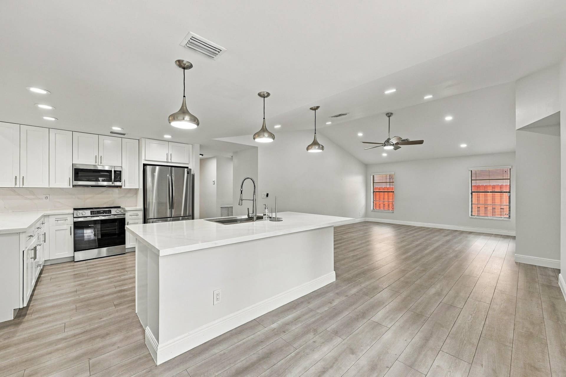9255 NW 18TH Street, Plantation, FL 33322 15_stl_7310