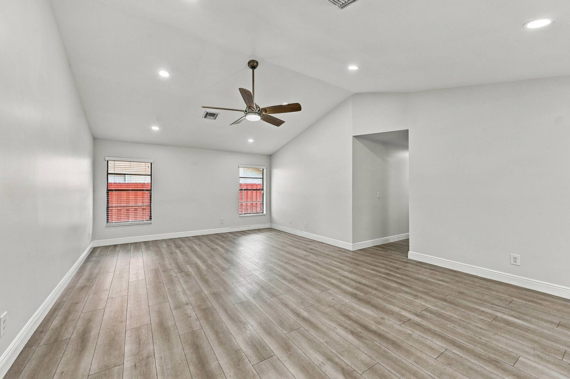 9255 NW 18TH Street, Plantation, FL 33322 Family Room
