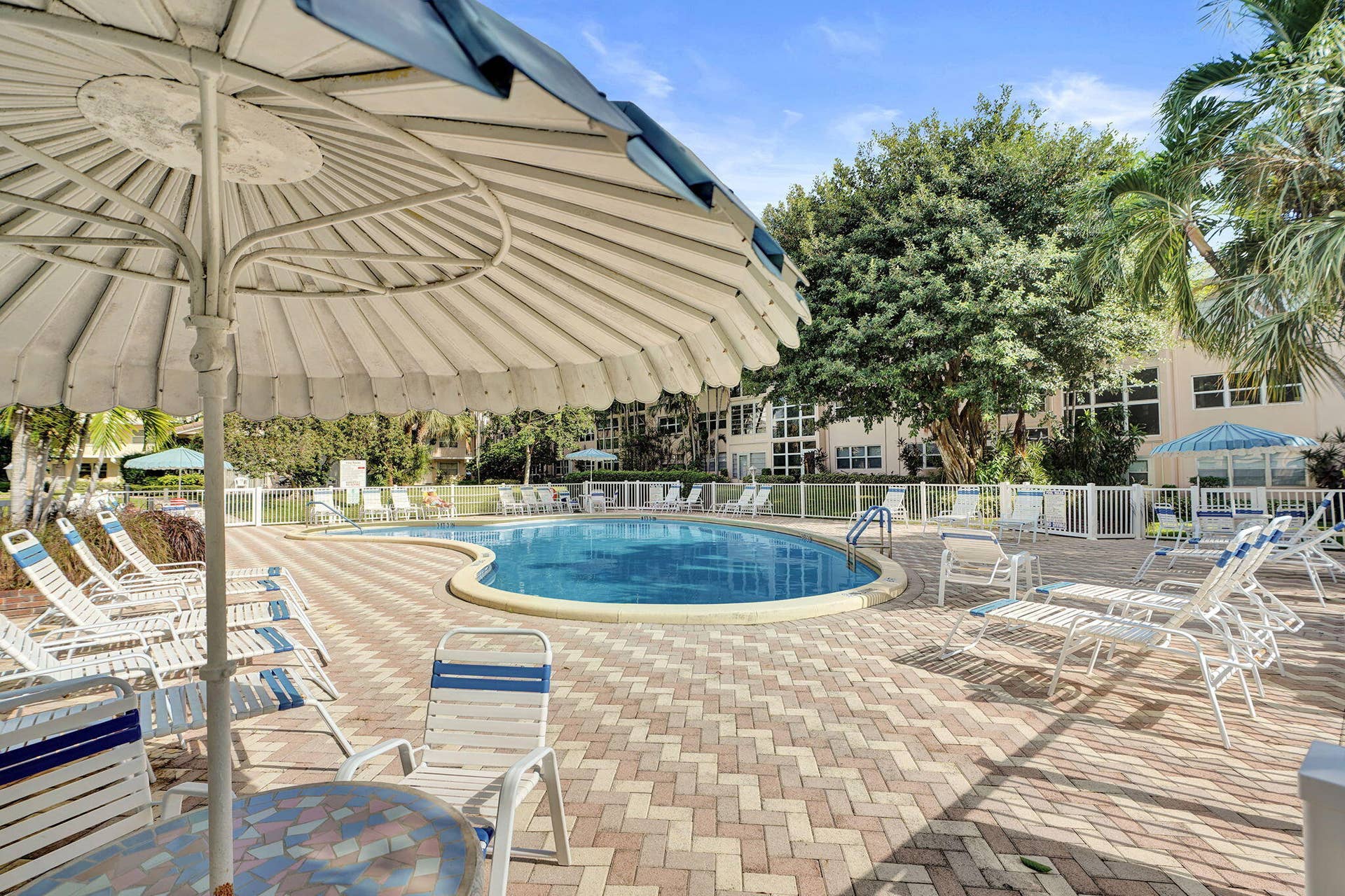 1481 S OCEAN Boulevard S, #316A, Lauderdale By The Sea, FL 33062 47-web-or-mls-DSC03028