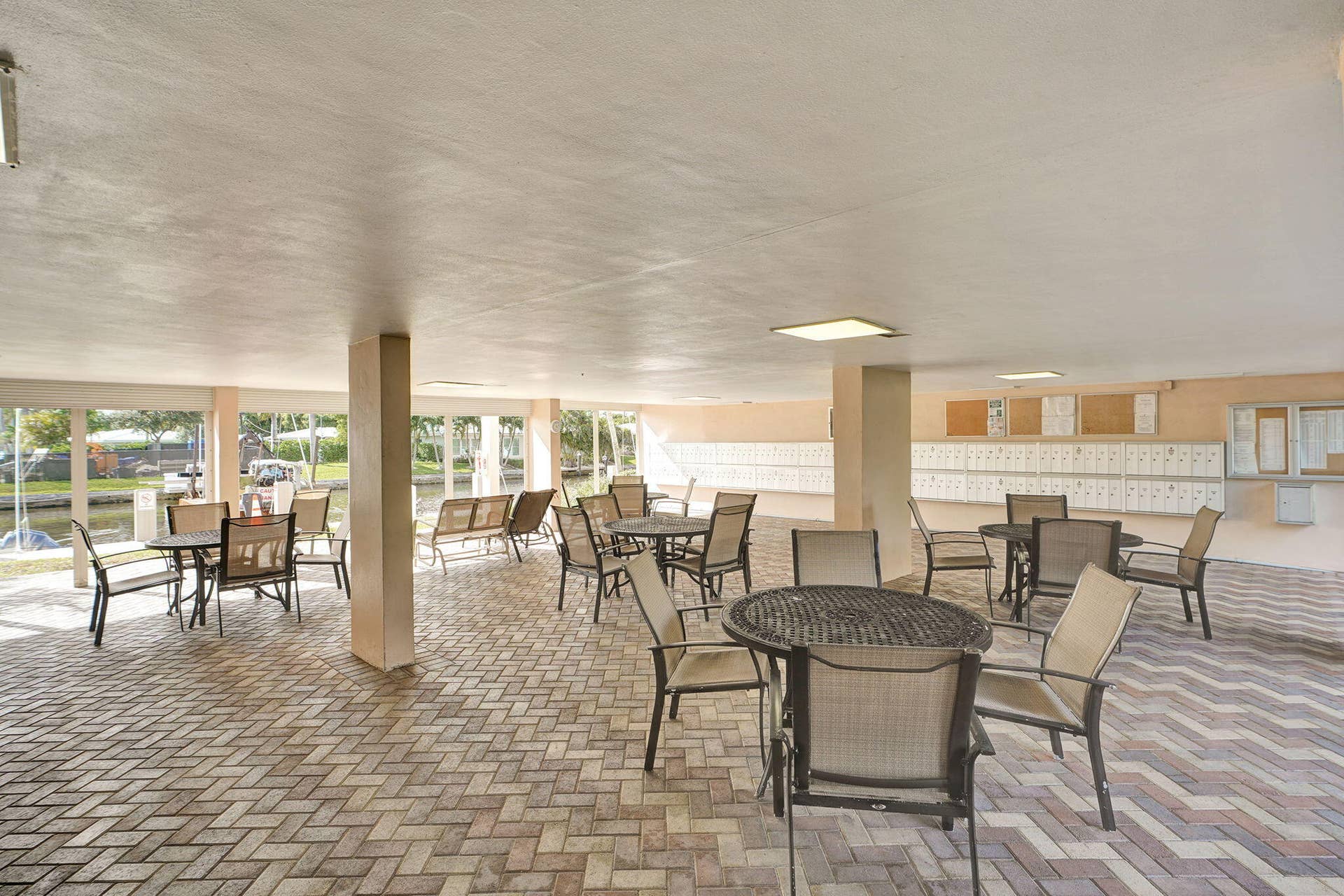 1481 S OCEAN Boulevard S, #316A, Lauderdale By The Sea, FL 33062 44-web-or-mls-DSC03019