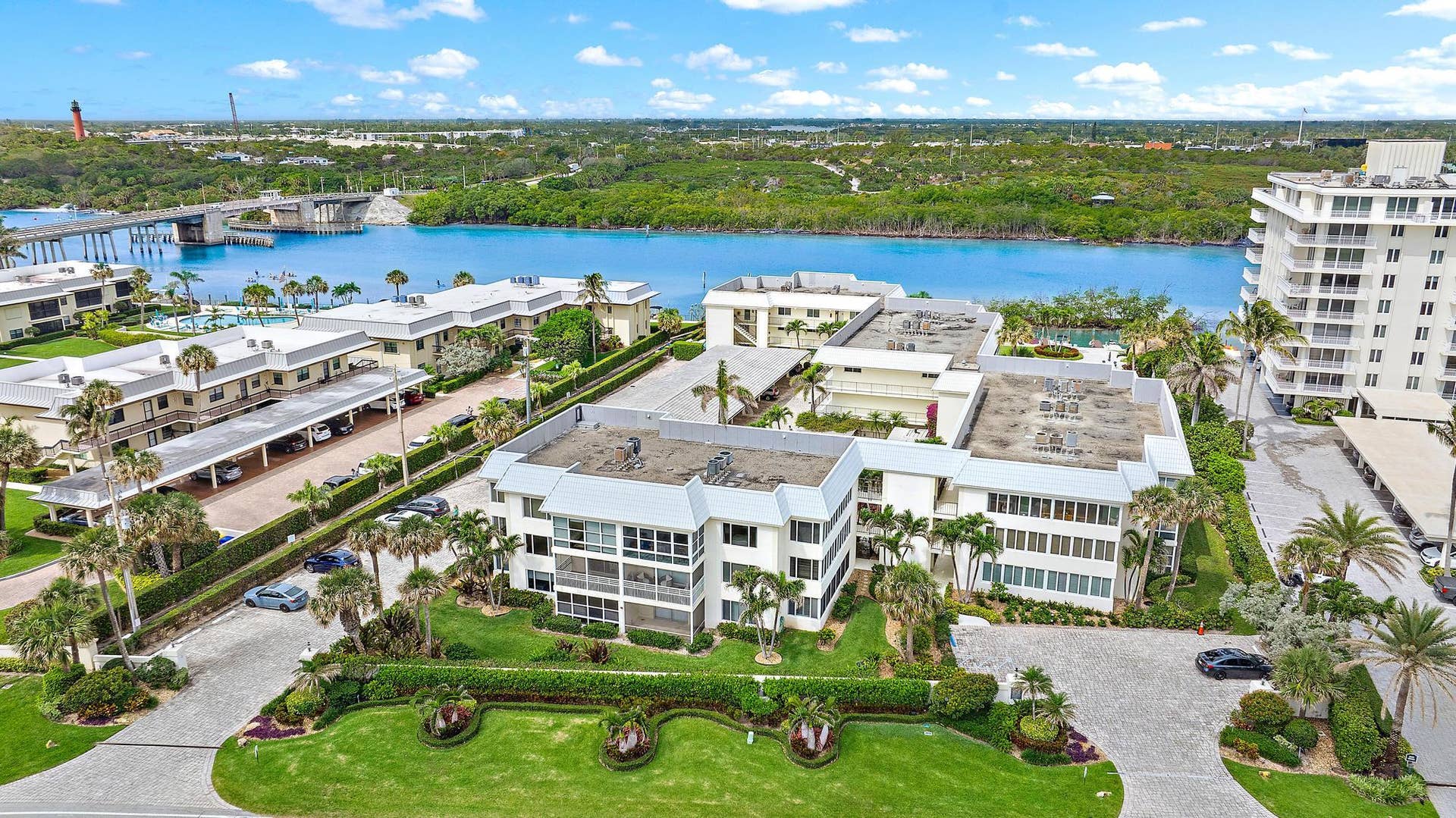325 S Beach Road, #210, Tequesta, FL 33469 325 S Beach Rd unit 210-24