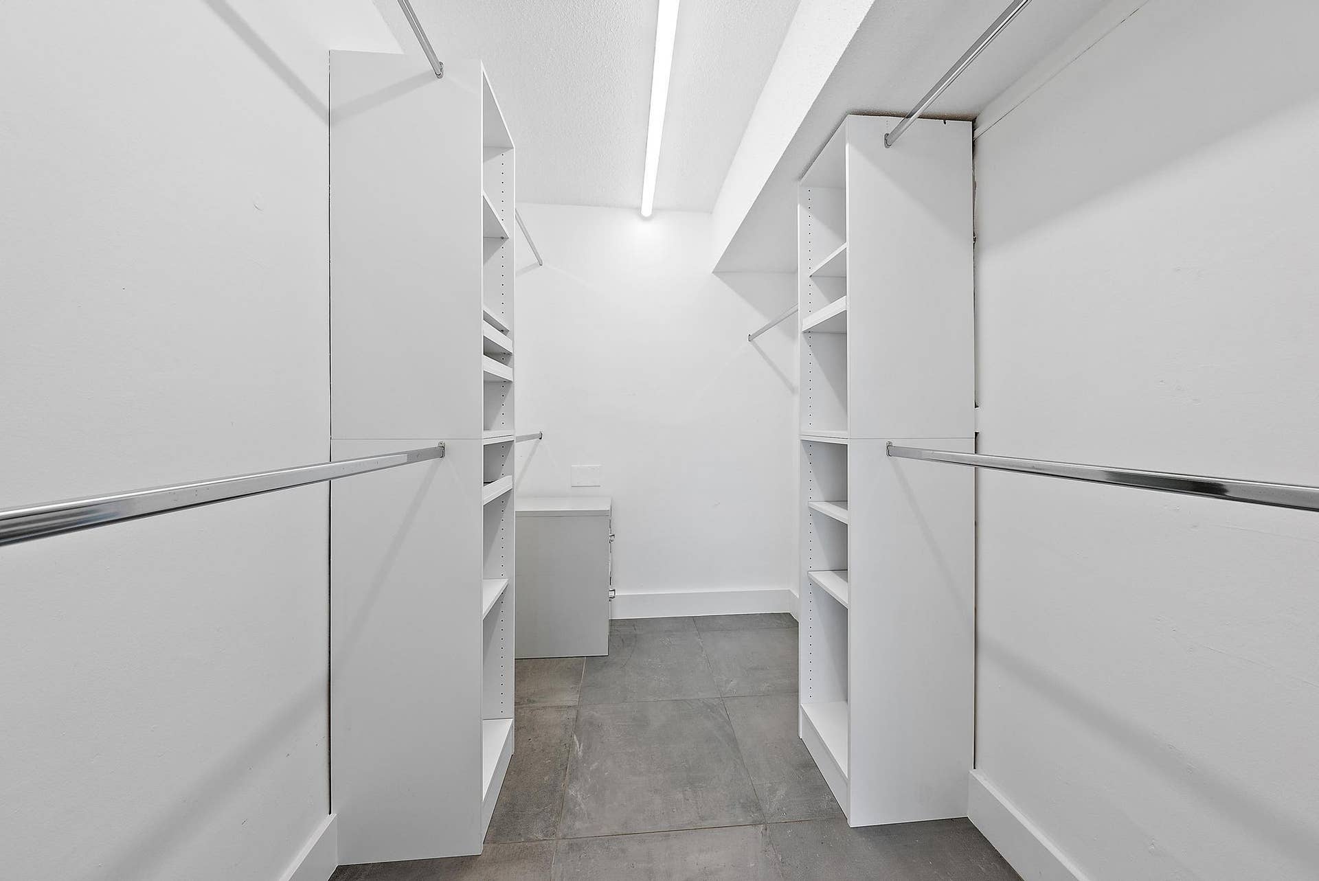 325 S Beach Road, #210, Tequesta, FL 33469 Primary Walk In Closet