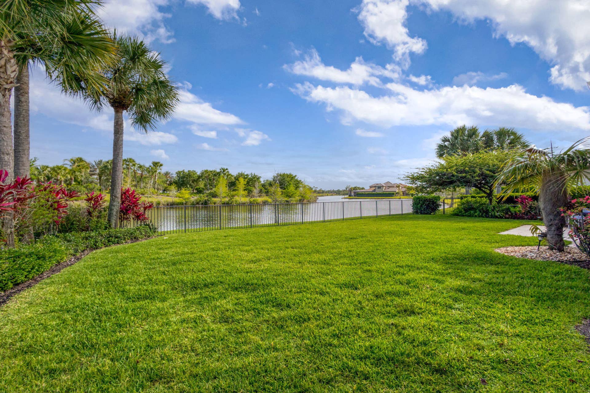 532 Sonoma Isles Circle, Jupiter, Jupiter, FL 33478 8-web-or-mls-5D1A3855_HDR