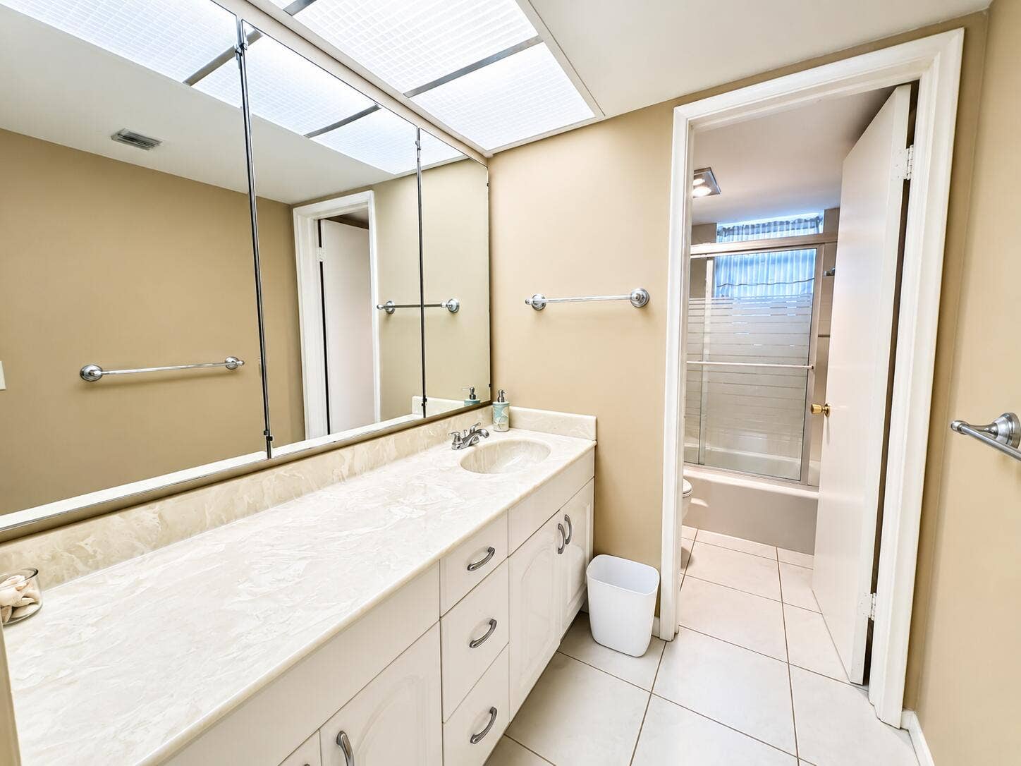 3570 S OCEAN Boulevard, #809, South Palm Beach, South Palm Beach, FL 33480 19