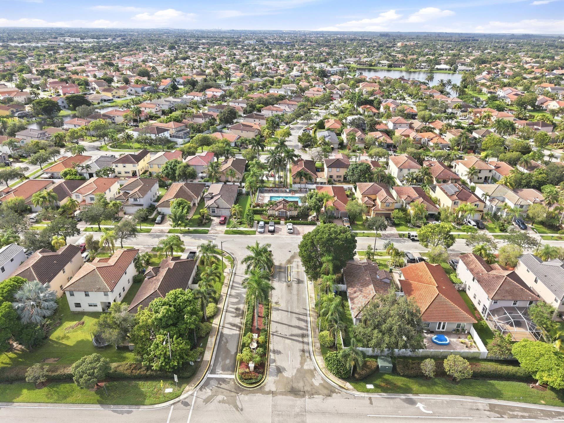 19257 NW 14th Street, Pembroke Pines, FL 33029 39