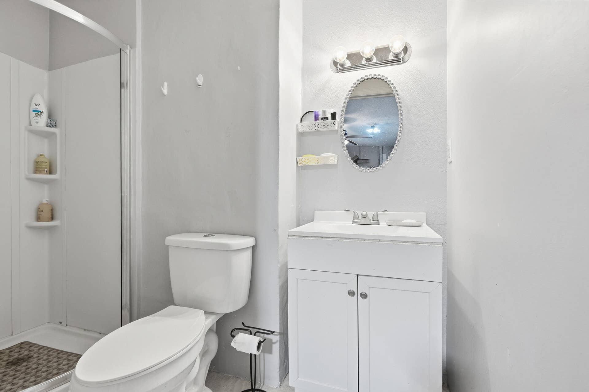 19257 NW 14th Street, Pembroke Pines, FL 33029 Bath In Garage