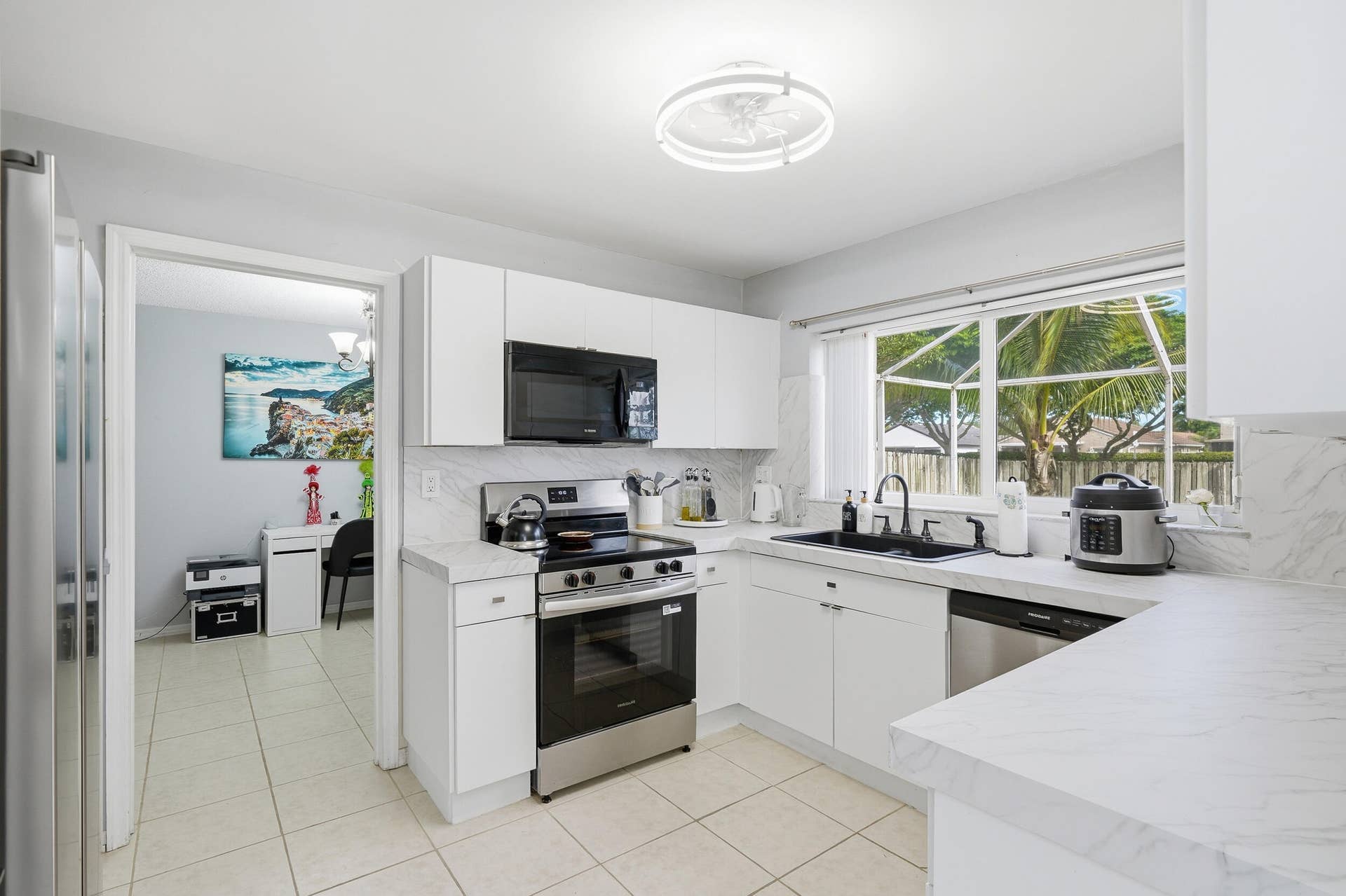 19257 NW 14th Street, Pembroke Pines, FL 33029 16