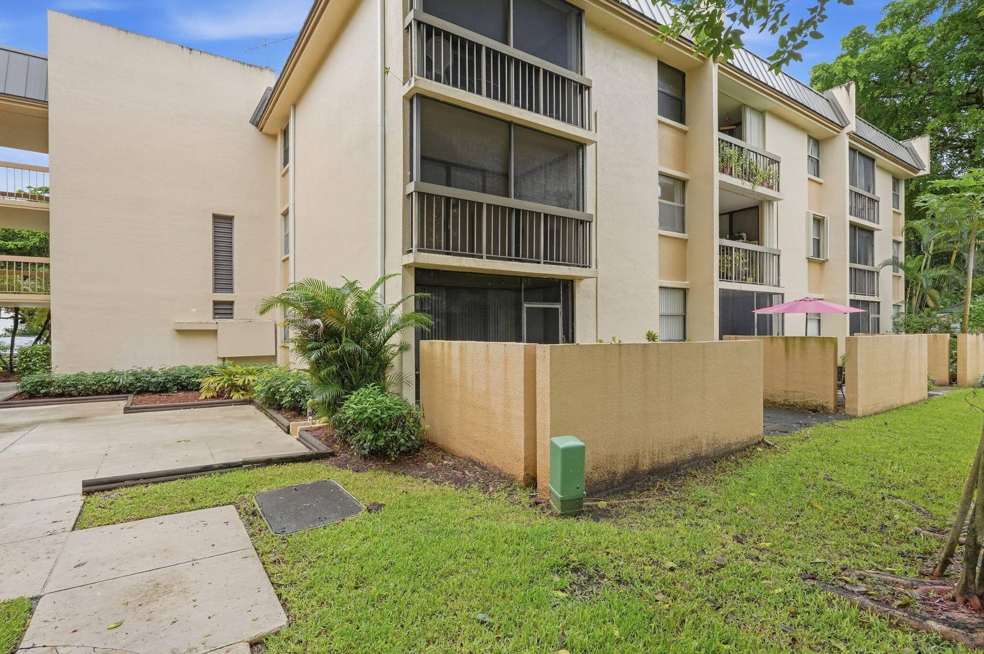 8425 Forest Hills Drive, #205, Coral Springs, FL 33065 37-web-or-mls-8425_Forest_Hills_Drive_Un