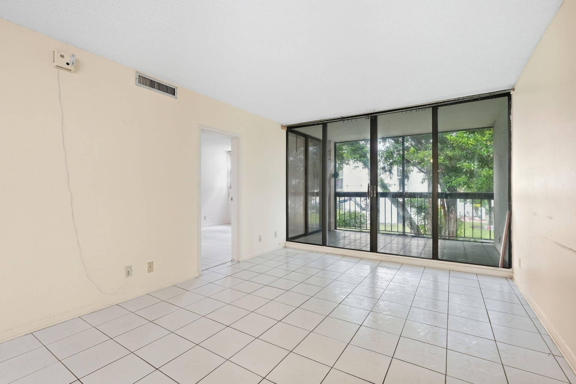 8425 Forest Hills Drive, #205, Coral Springs, FL 33065 16-web-or-mls-8425_Forest_Hills_Drive_Un