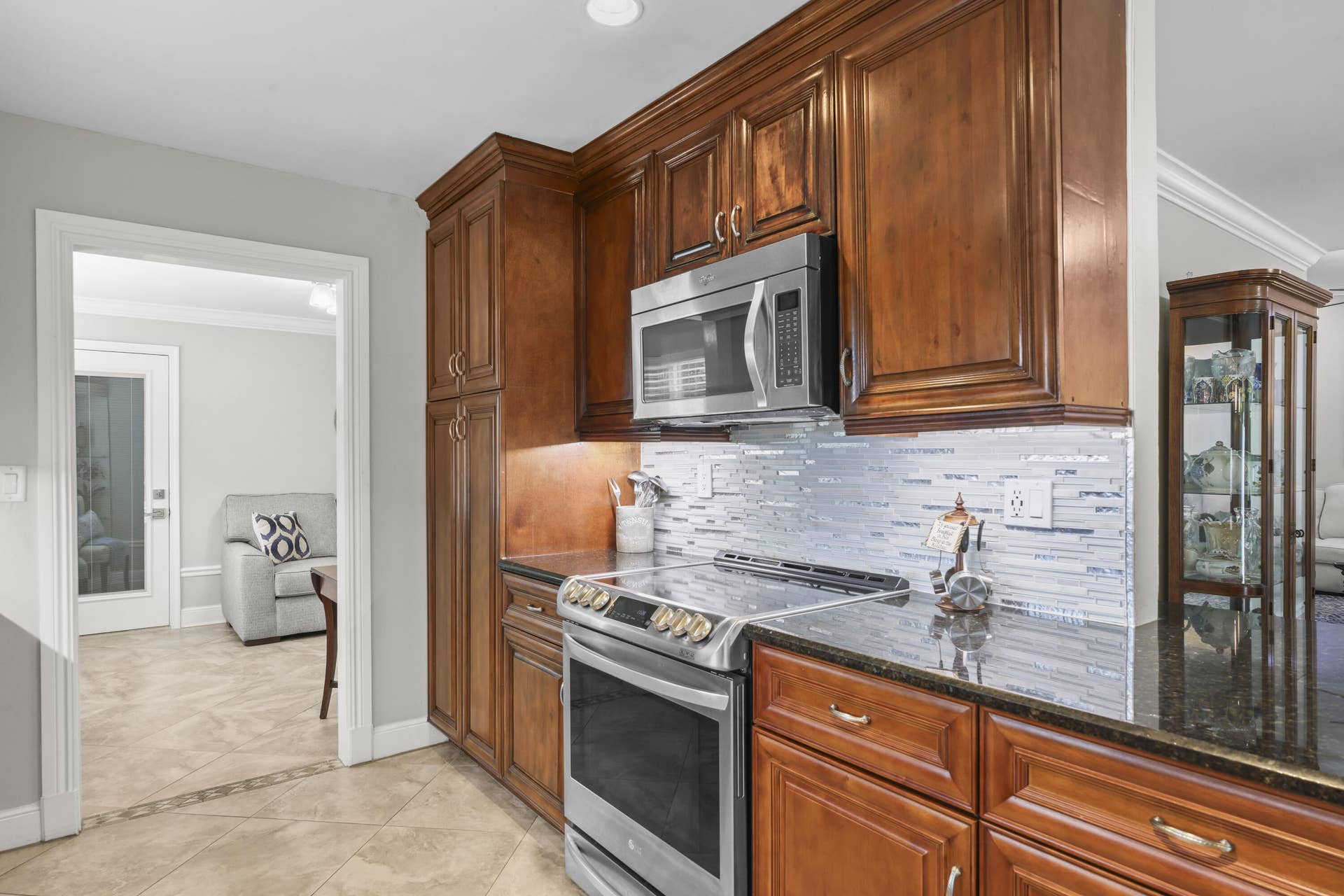 992 NW 83RD Drive, Coral Springs, FL 33071 992 NW 83rd Dr - 23.jpg-FULL