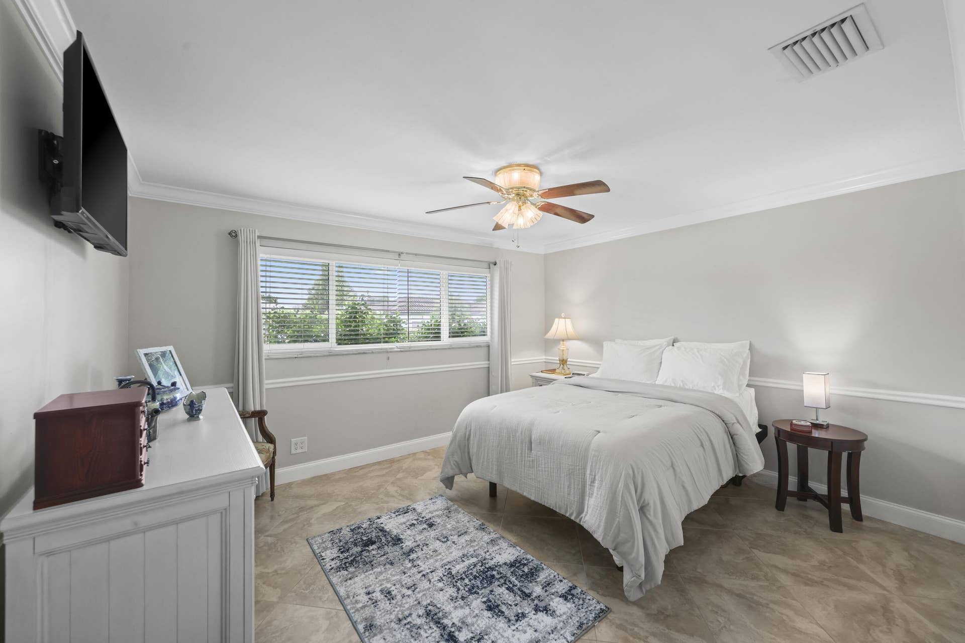 992 NW 83RD Drive, Coral Springs, FL 33071 992 NW 83rd Dr - 62.jpg-FULL