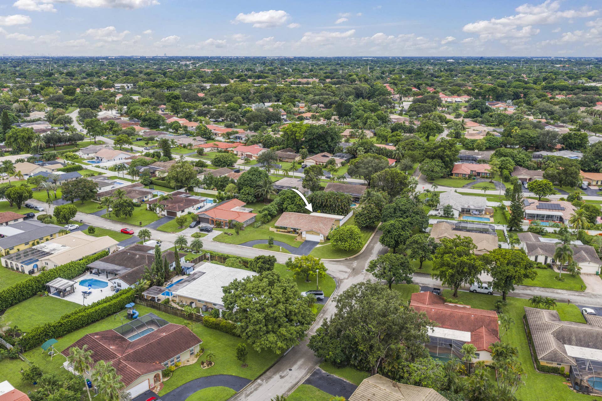 992 NW 83RD Drive, Coral Springs, FL 33071 992 NW 83rd Dr - 73.jpg-FULL